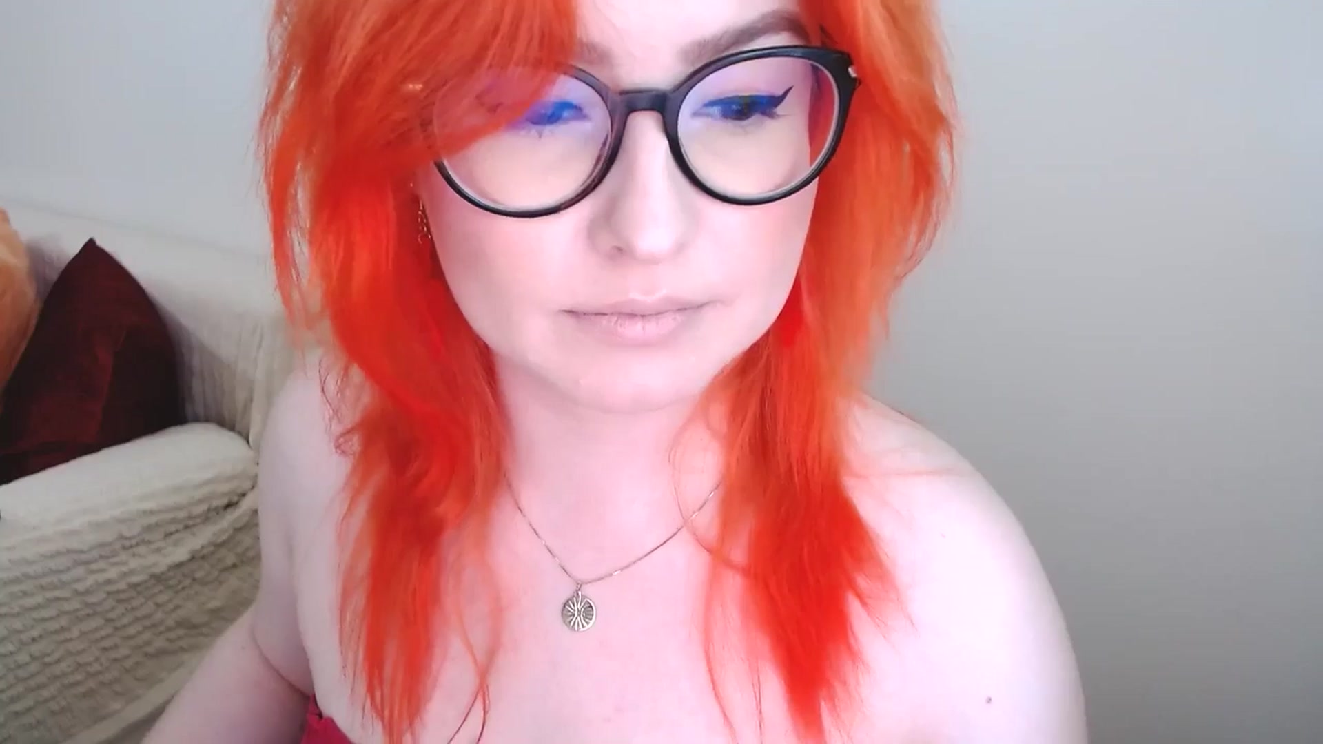 Gallery image thumbnail from EvaStar19's myfreecams stream on, 06/19/2024, 12:41 image 3 of 20