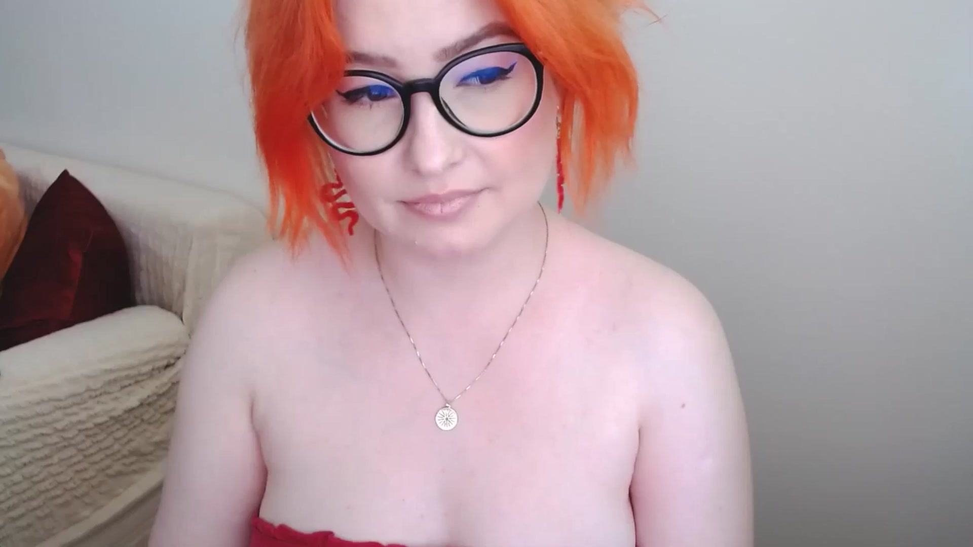 Gallery image thumbnail from EvaStar19's myfreecams stream on, 06/19/2024, 14:20 image 8 of 20