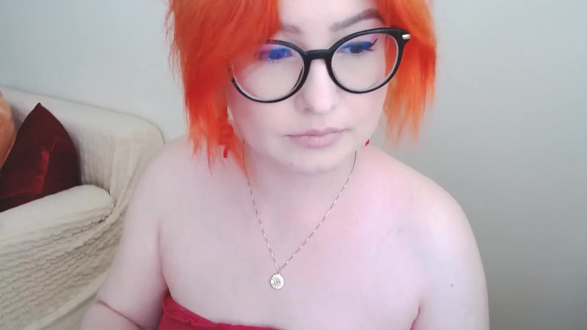 Gallery image thumbnail from EvaStar19's myfreecams stream on, 06/19/2024, 16:15 image 5 of 20