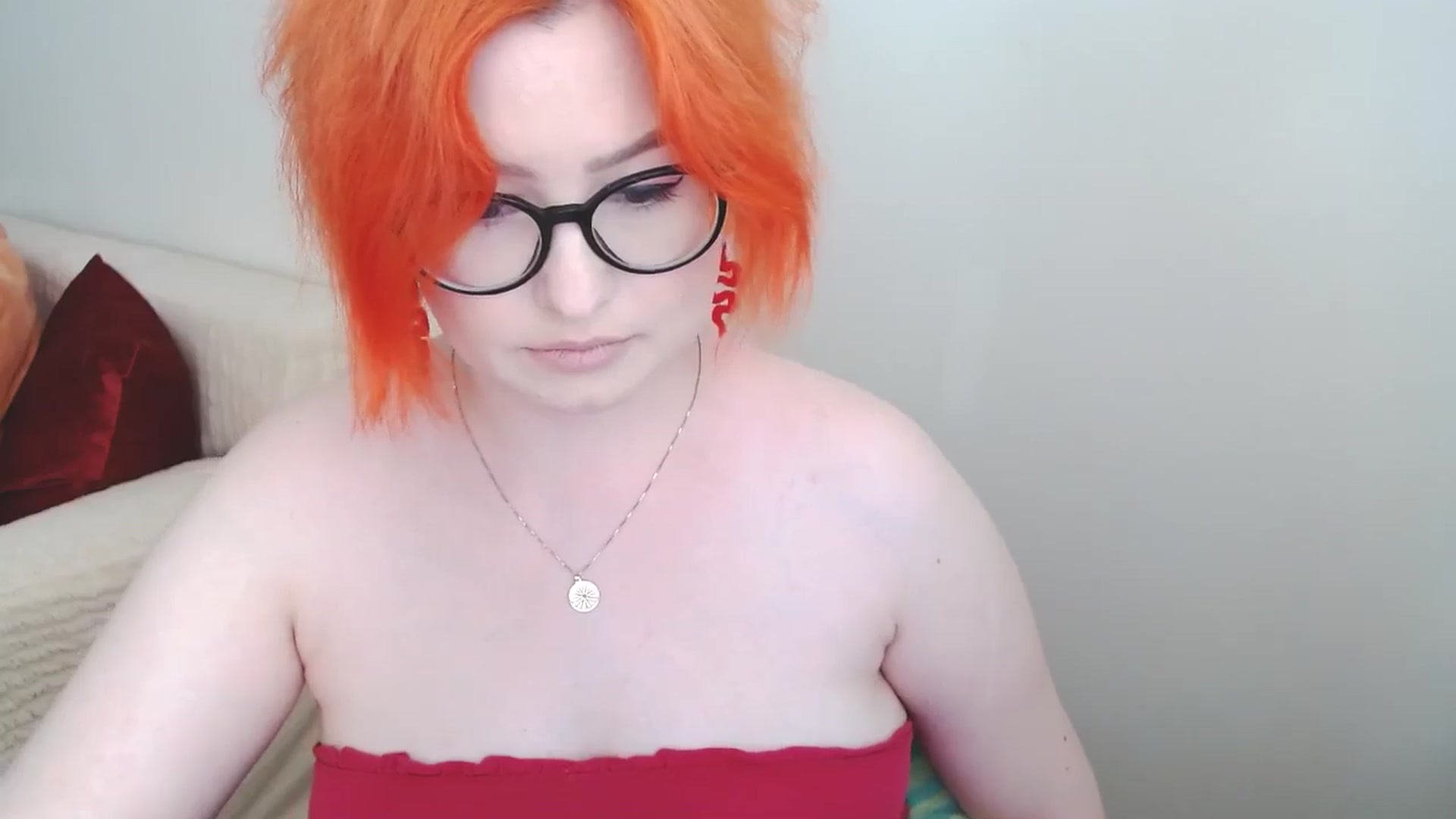 Gallery image thumbnail from EvaStar19's myfreecams stream on, 06/19/2024, 16:15 image 14 of 20