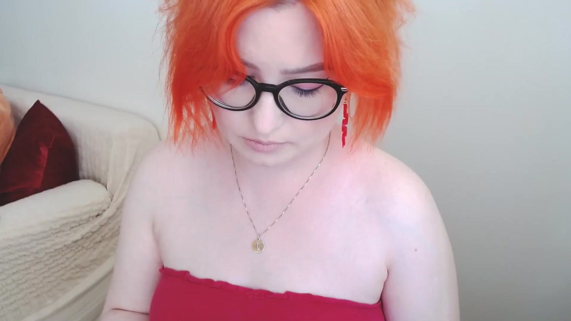 Gallery image thumbnail from EvaStar19's myfreecams stream on, 06/19/2024, 16:15 image 7 of 20