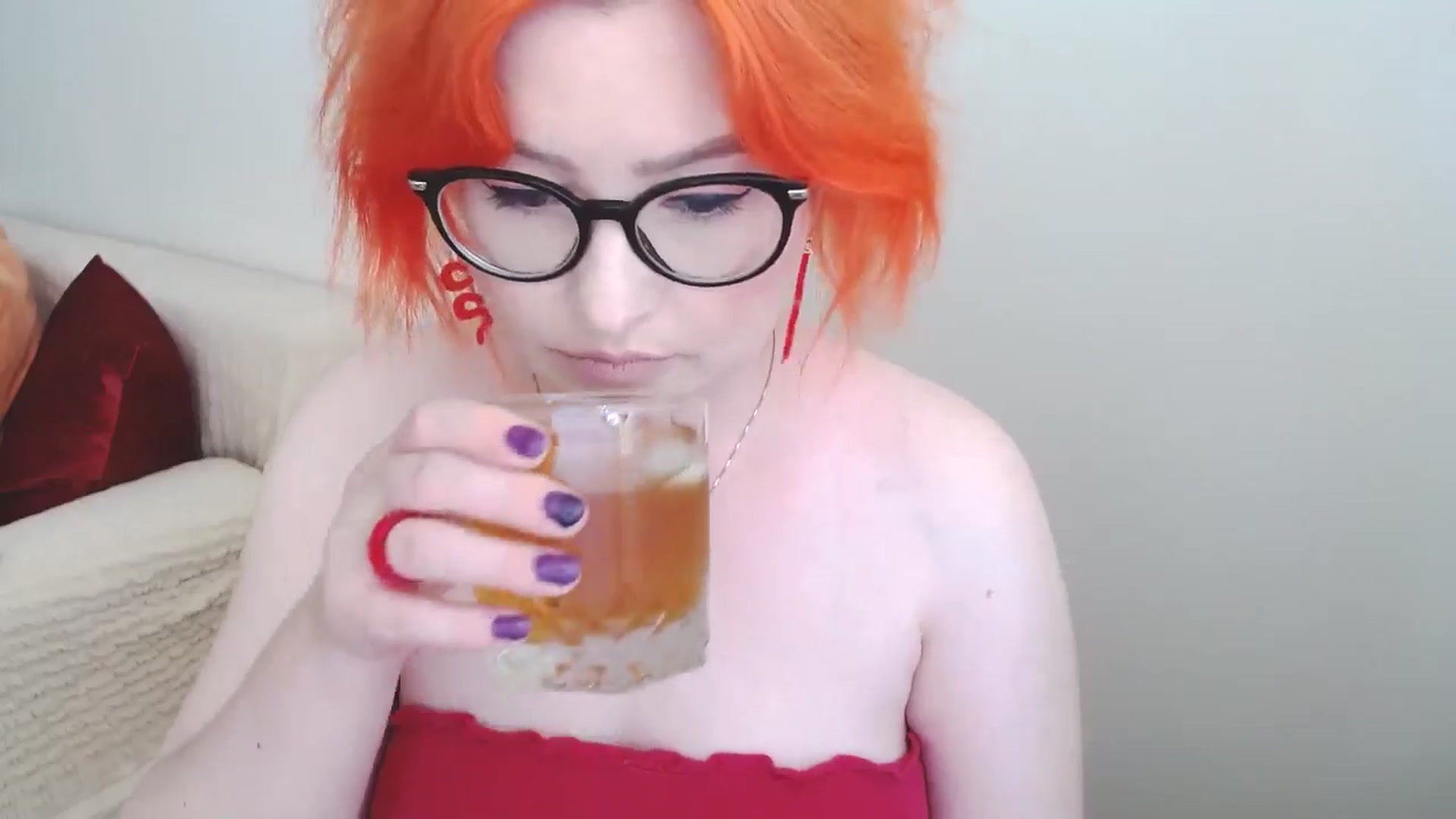 Gallery image thumbnail from EvaStar19's myfreecams stream on, 06/19/2024, 16:15 image 8 of 20