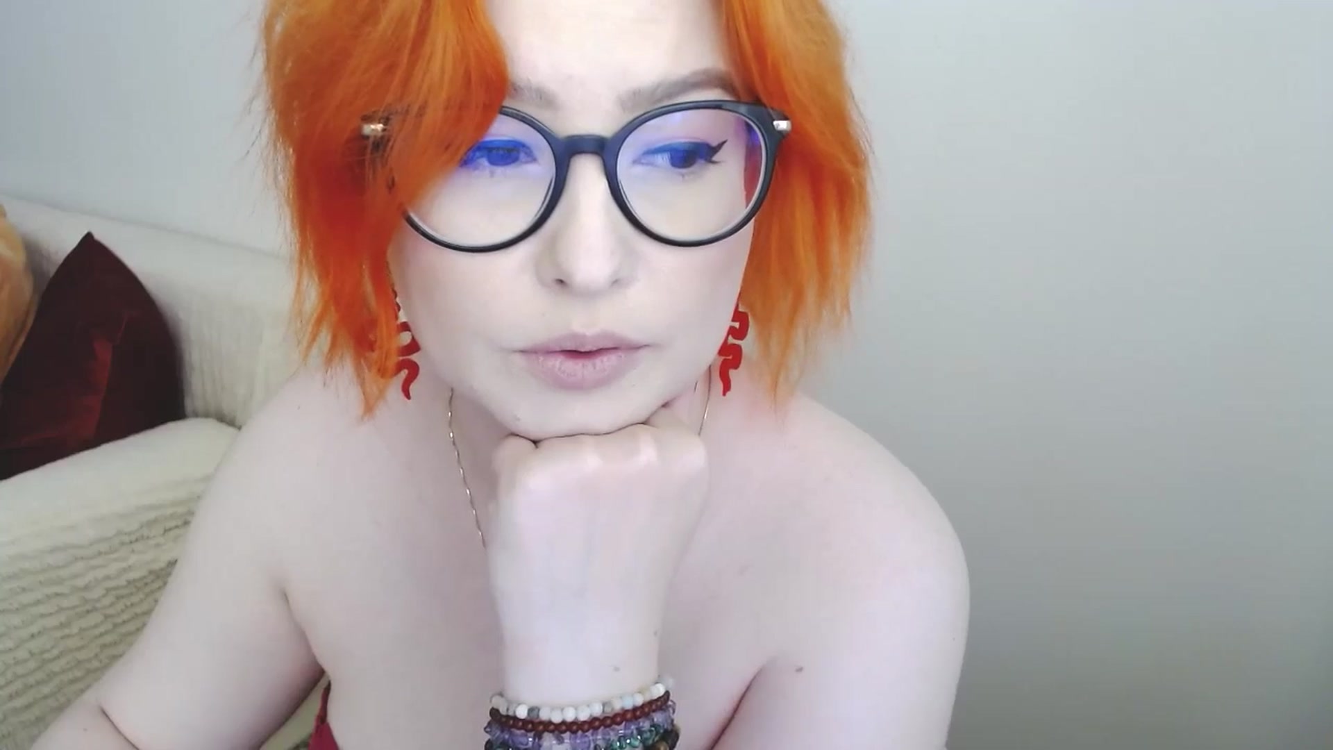 Gallery image thumbnail from EvaStar19's myfreecams stream on, 06/19/2024, 16:33 image 14 of 20