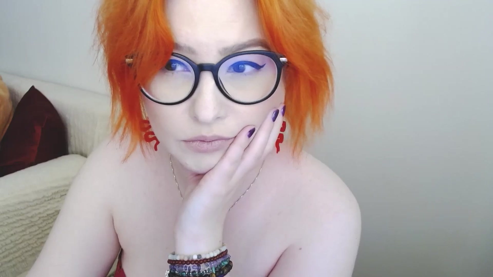 Gallery image thumbnail from EvaStar19's myfreecams stream on, 06/19/2024, 16:33 image 13 of 20