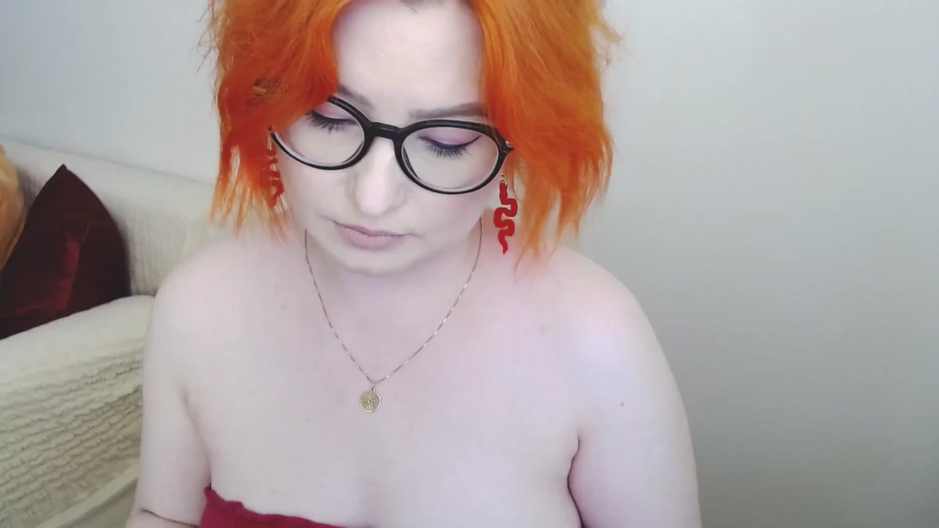 Gallery image thumbnail from EvaStar19's myfreecams stream on, 06/19/2024, 16:33 image 9 of 20