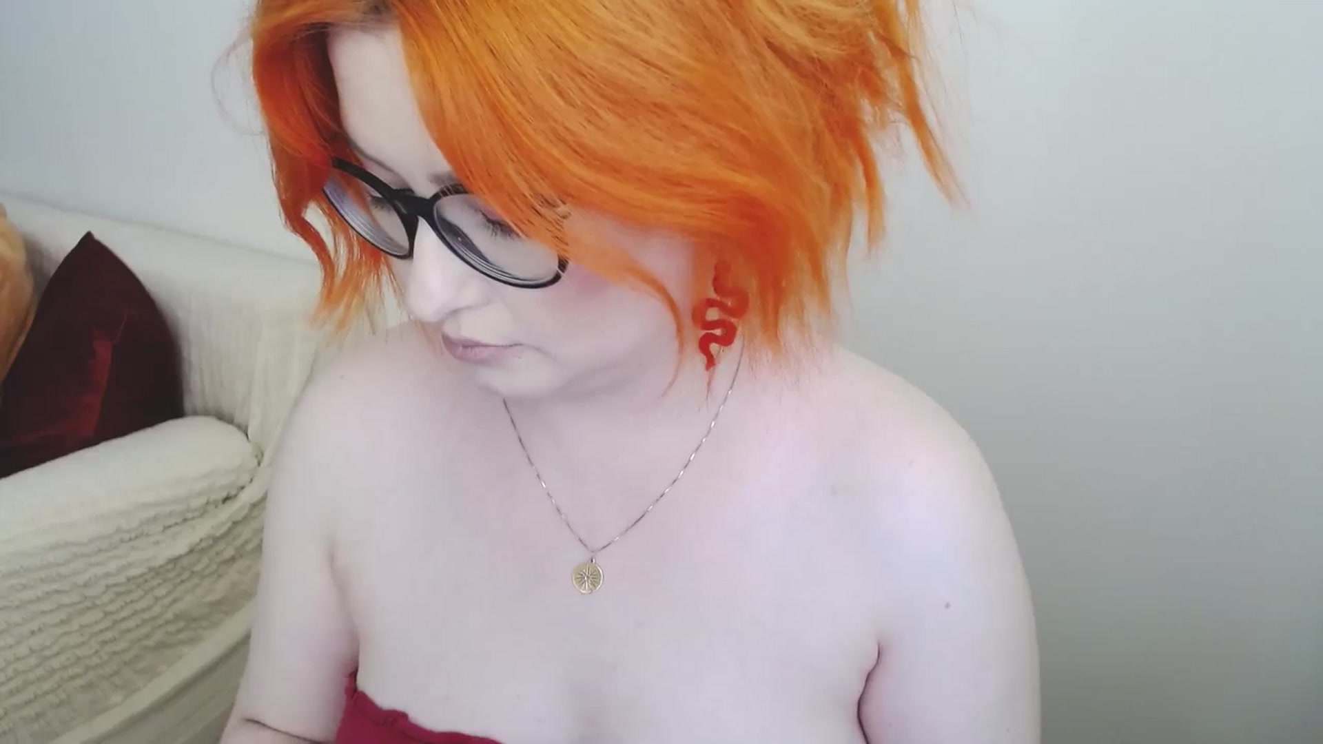 Gallery image thumbnail from EvaStar19's myfreecams stream on, 06/19/2024, 16:33 image 10 of 20