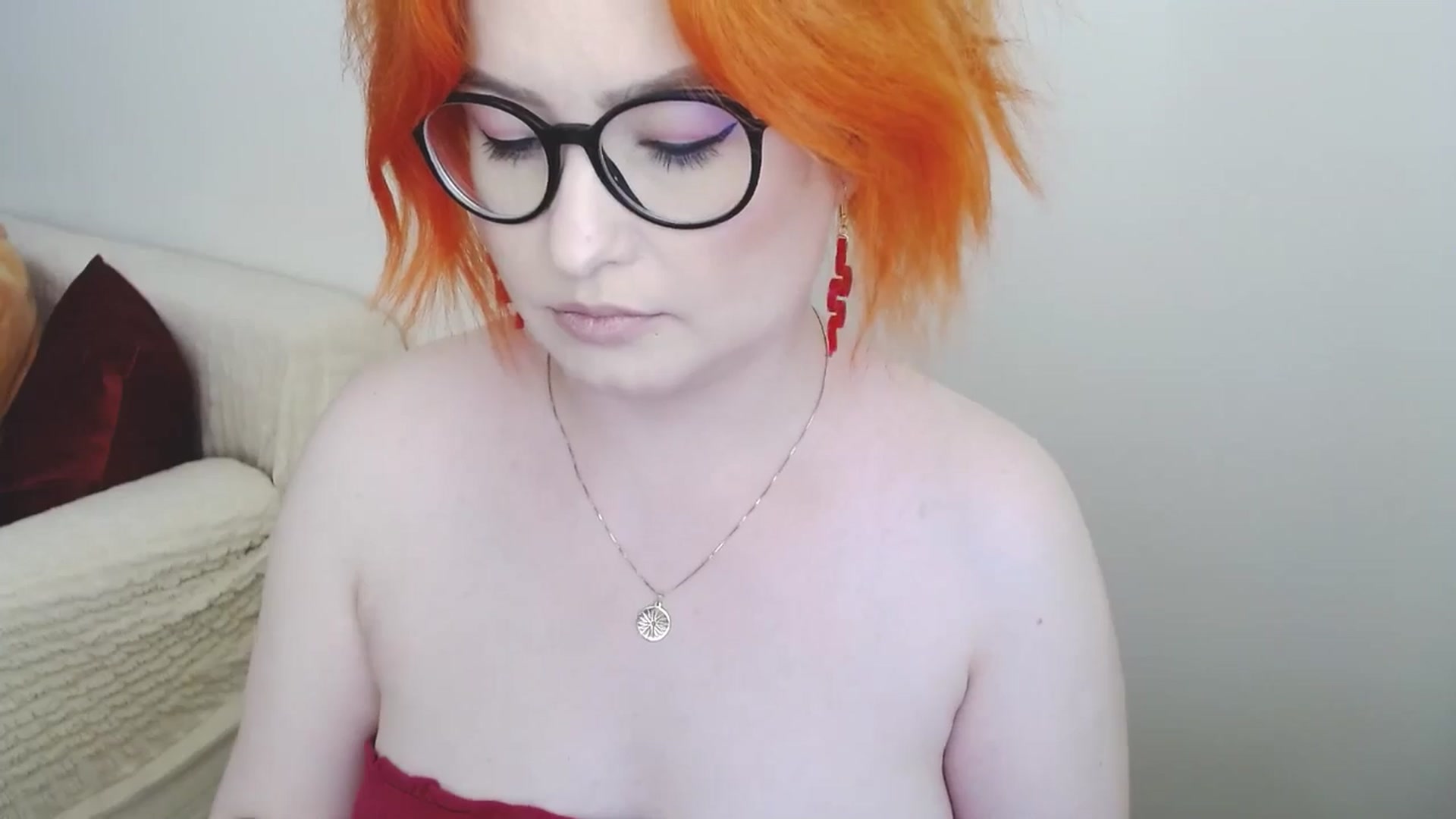 Gallery image thumbnail from EvaStar19's myfreecams stream on, 06/19/2024, 16:33 image 8 of 20