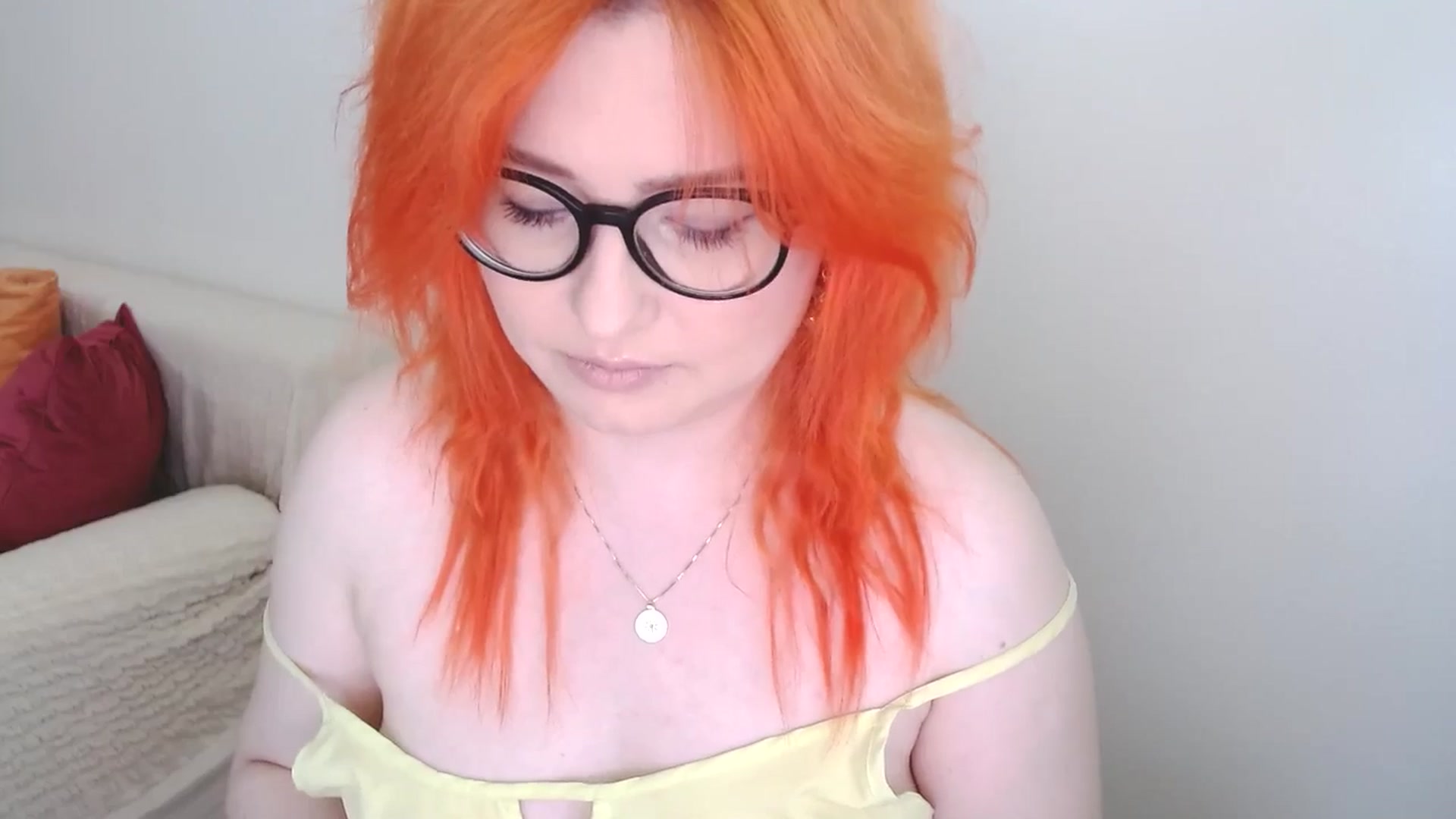 Gallery image thumbnail from EvaStar19's myfreecams stream on, 06/26/2024, 11:21 image 6 of 20