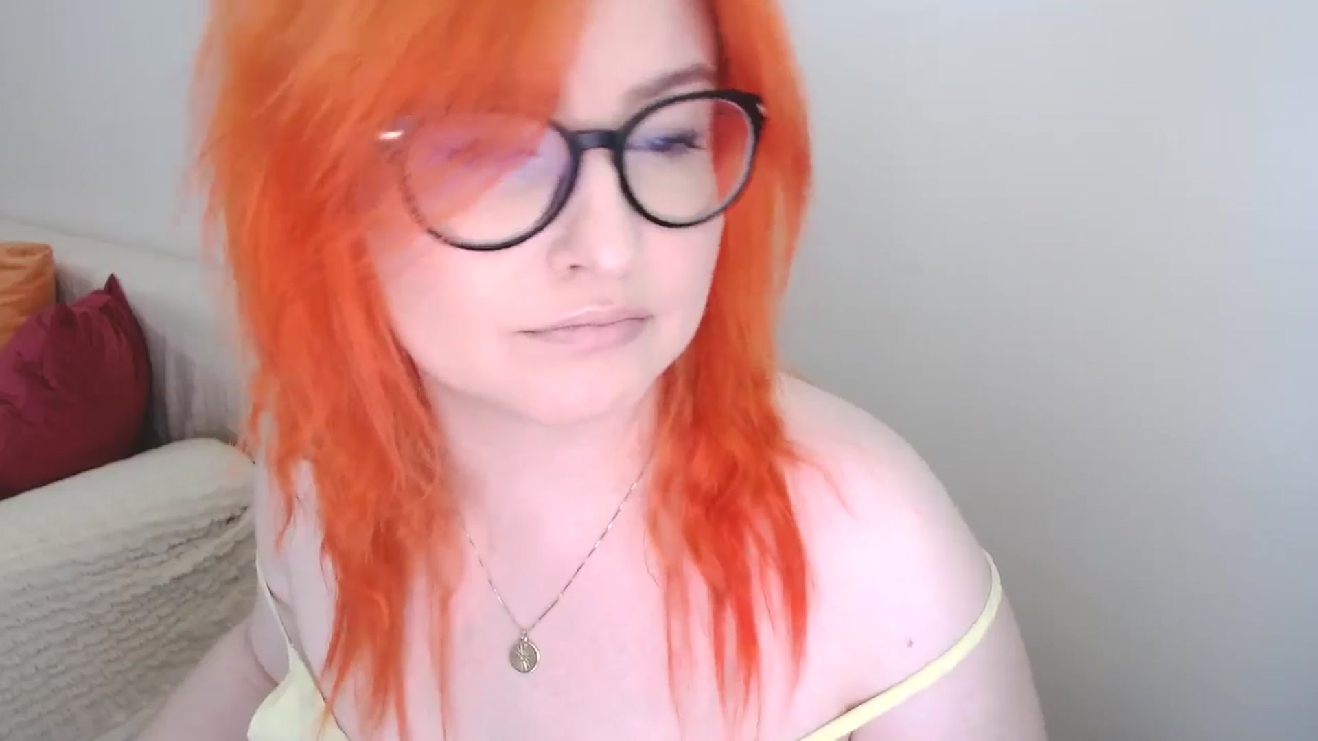 Gallery image thumbnail from EvaStar19's myfreecams stream on, 06/26/2024, 11:21 image 7 of 20