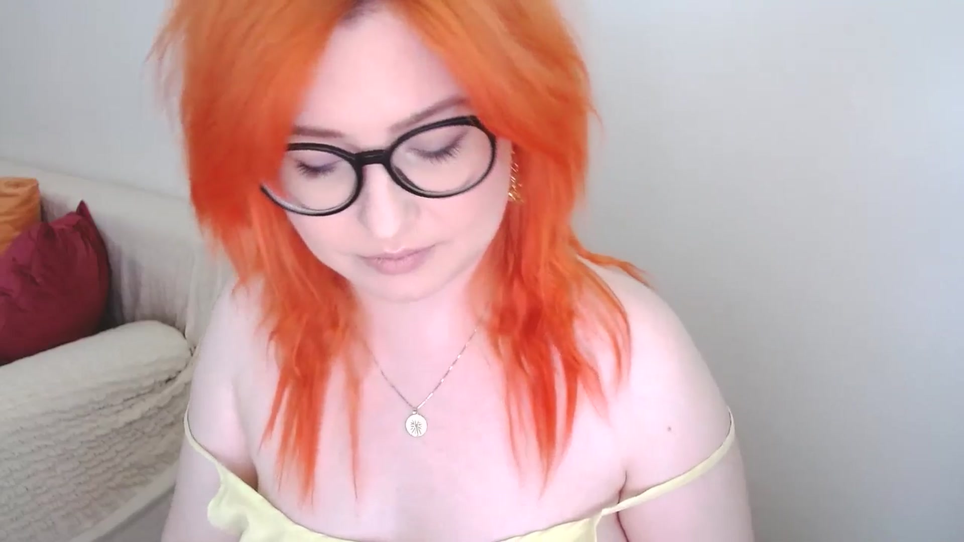 Gallery image thumbnail from EvaStar19's myfreecams stream on, 06/26/2024, 11:21 image 10 of 20