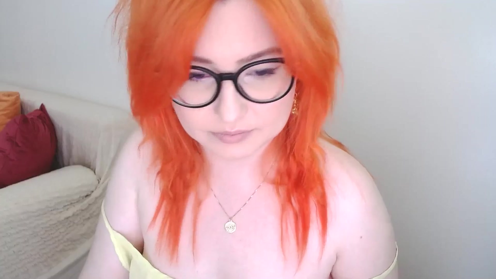 Gallery image thumbnail from EvaStar19's myfreecams stream on, 06/26/2024, 11:21 image 11 of 20