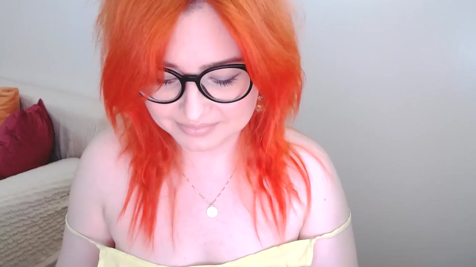 Gallery image thumbnail from EvaStar19's myfreecams stream on, 06/26/2024, 11:21 image 15 of 20