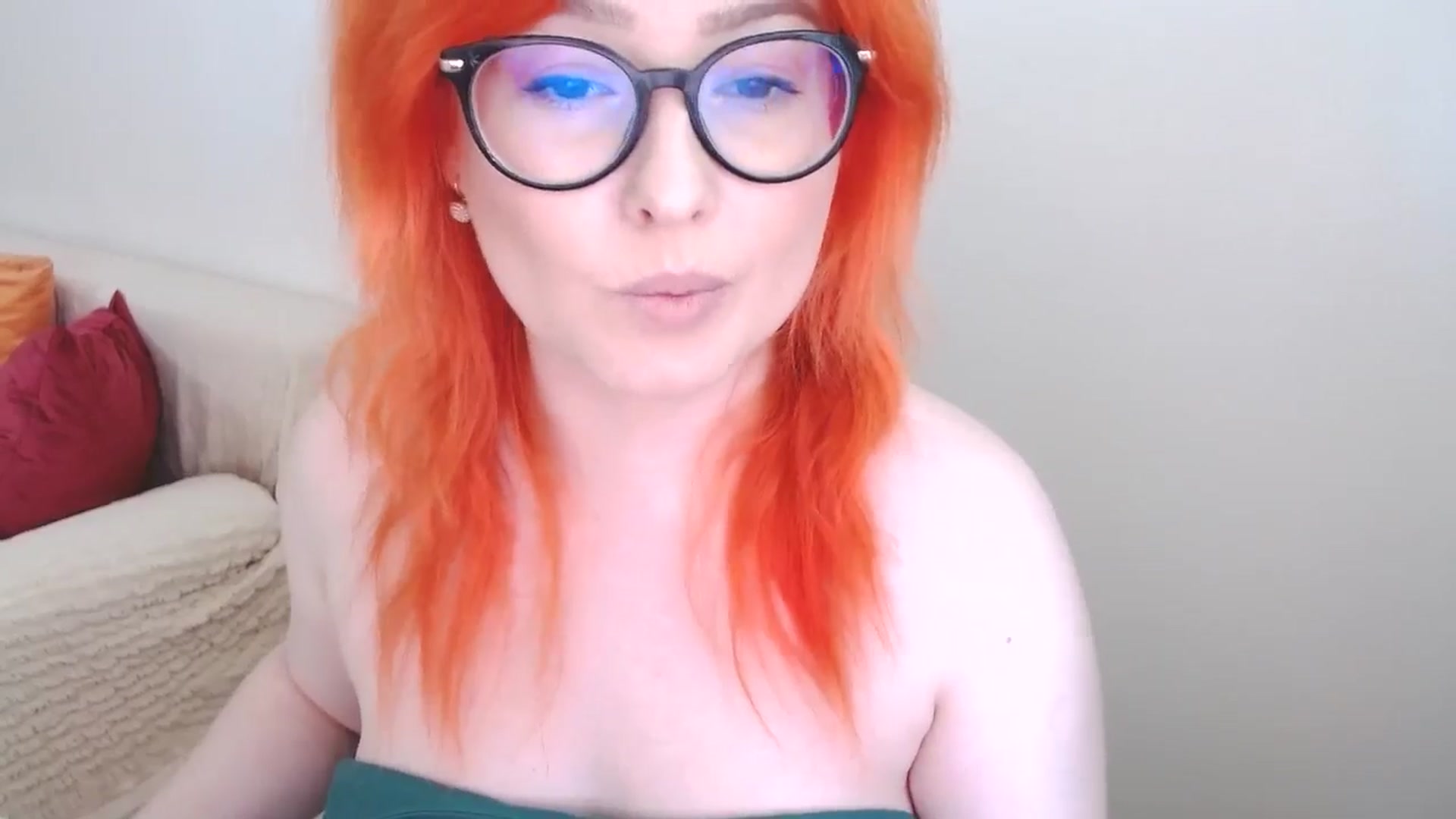 Gallery image thumbnail from EvaStar19's myfreecams stream on, 06/29/2024, 14:18 image 4 of 20