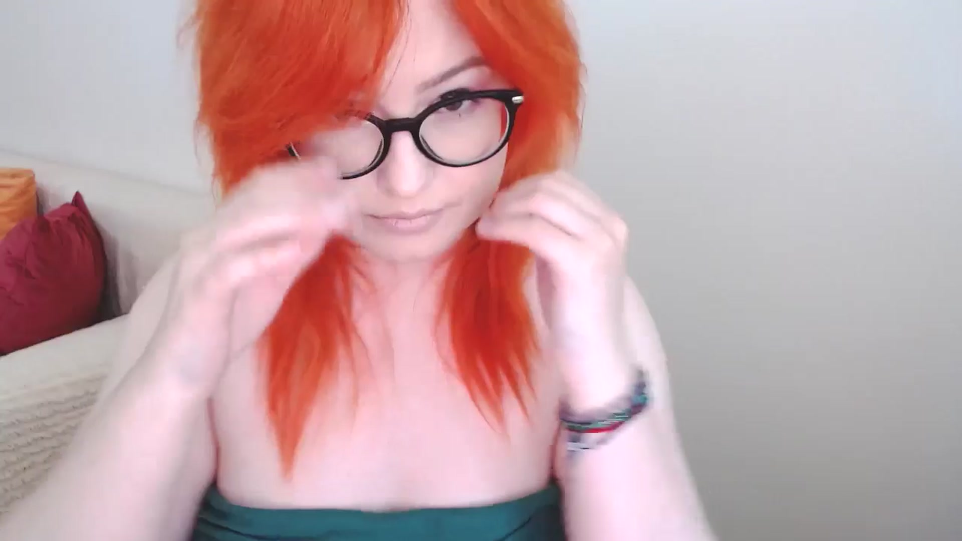 Gallery image thumbnail from EvaStar19's myfreecams stream on, 06/29/2024, 14:18 image 13 of 20