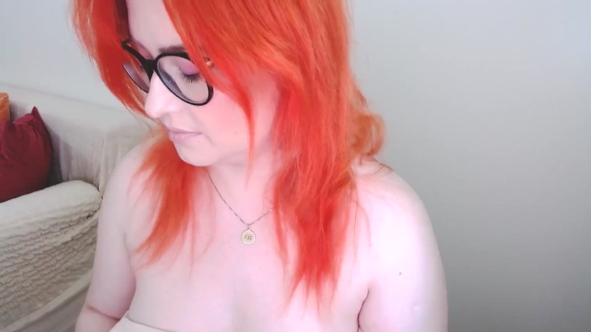 Gallery image thumbnail from EvaStar19's myfreecams stream on, 07/01/2024, 12:01 image 16 of 20