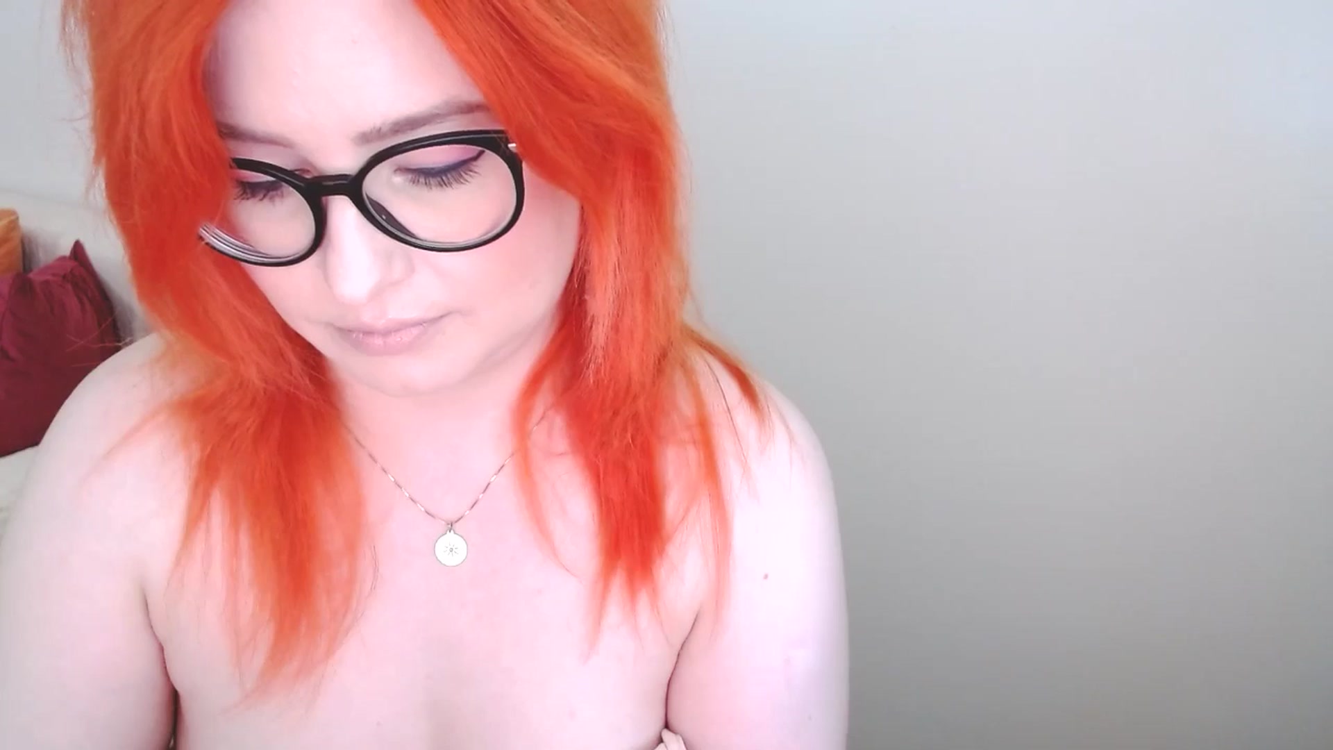 Gallery image thumbnail from EvaStar19's myfreecams stream on, 07/01/2024, 12:01 image 10 of 20
