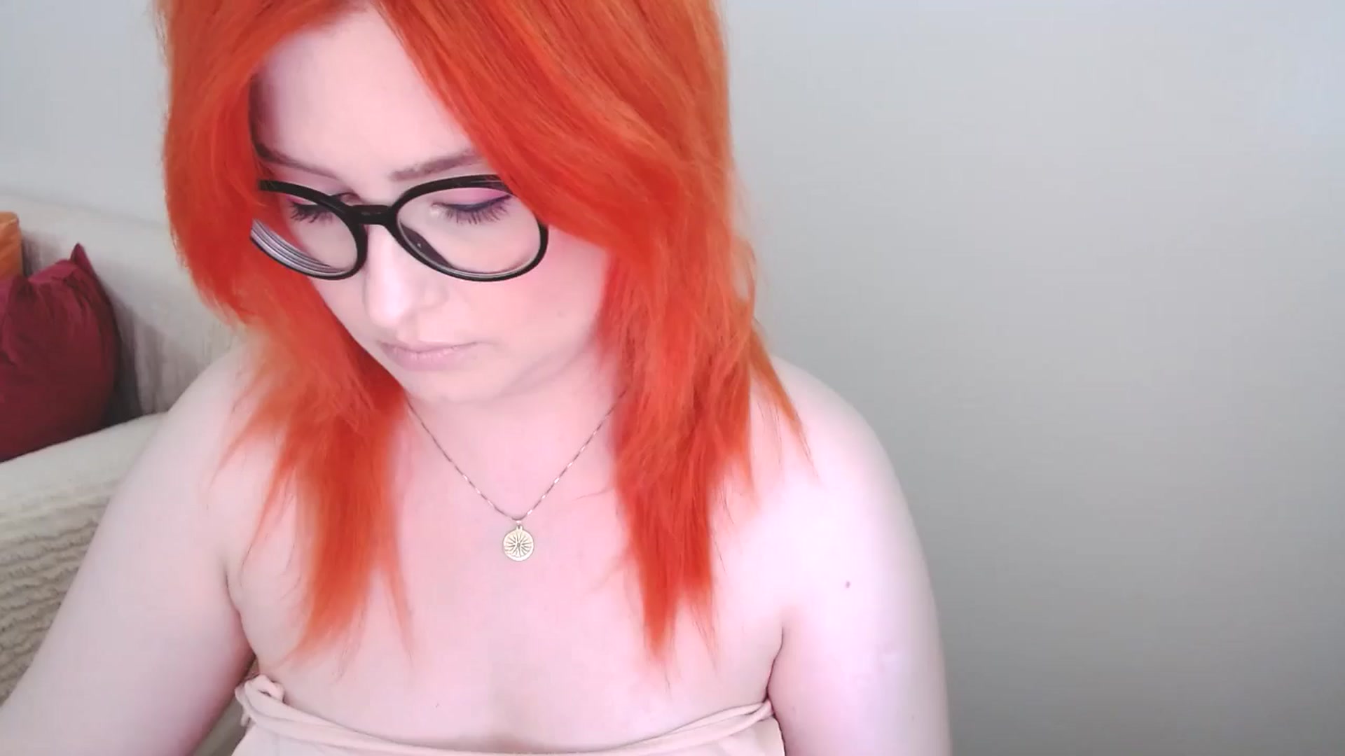 Gallery image thumbnail from EvaStar19's myfreecams stream on, 07/01/2024, 12:01 image 1 of 20