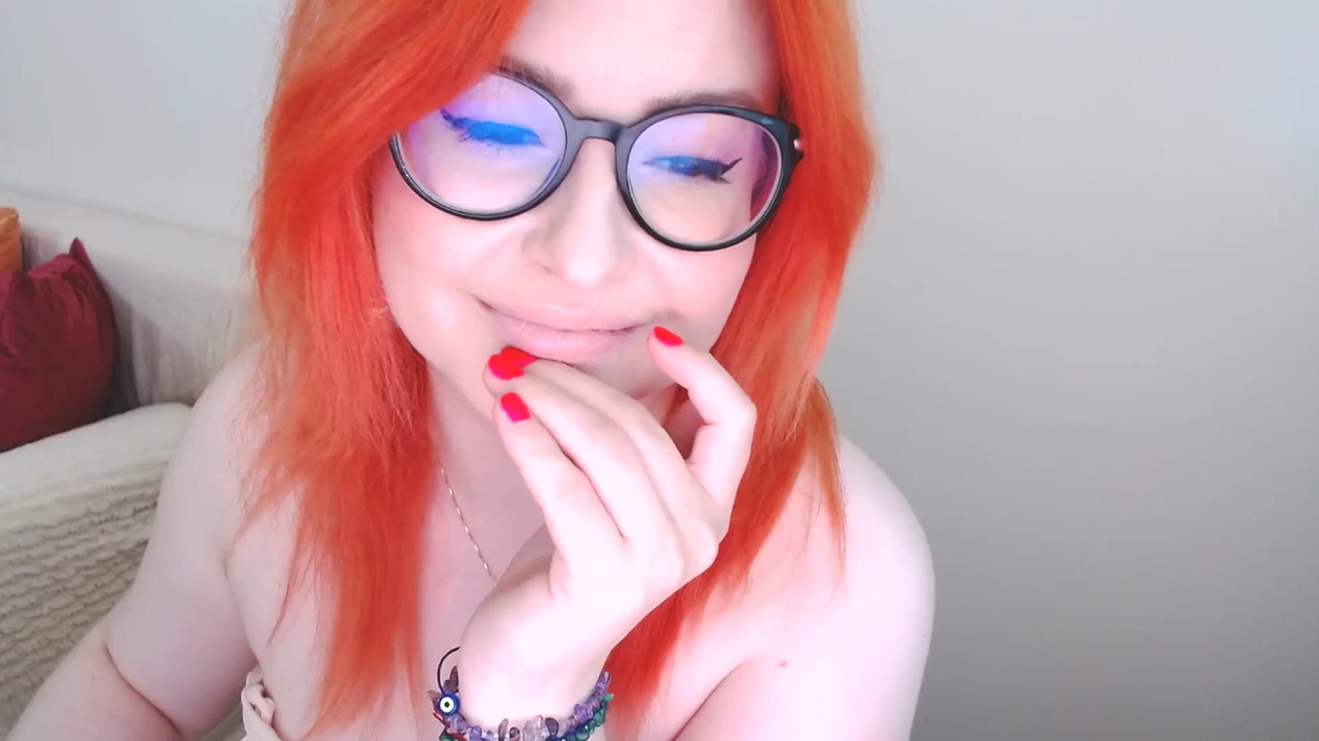 Gallery image thumbnail from EvaStar19's myfreecams stream on, 07/01/2024, 12:01 image 2 of 20