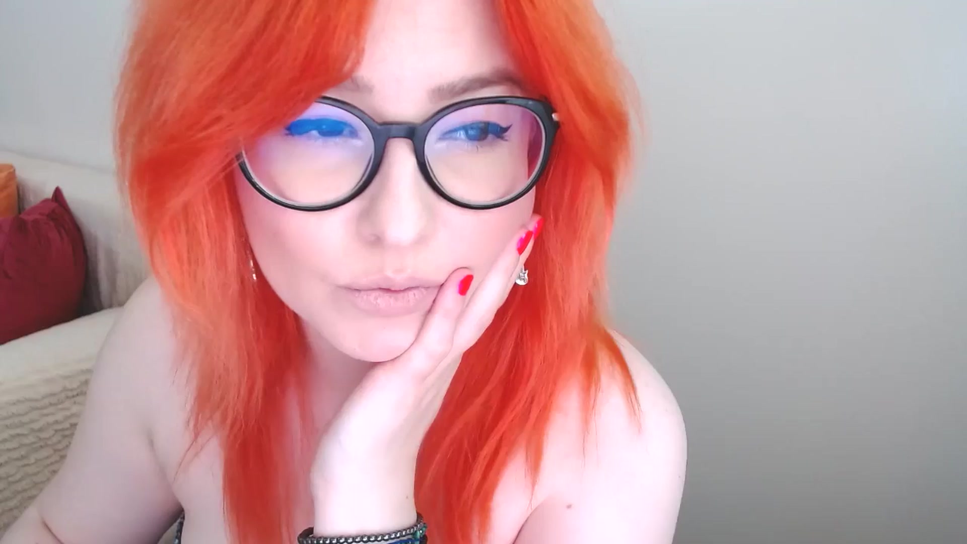 Gallery image thumbnail from EvaStar19's myfreecams stream on, 07/03/2024, 12:53 image 4 of 20