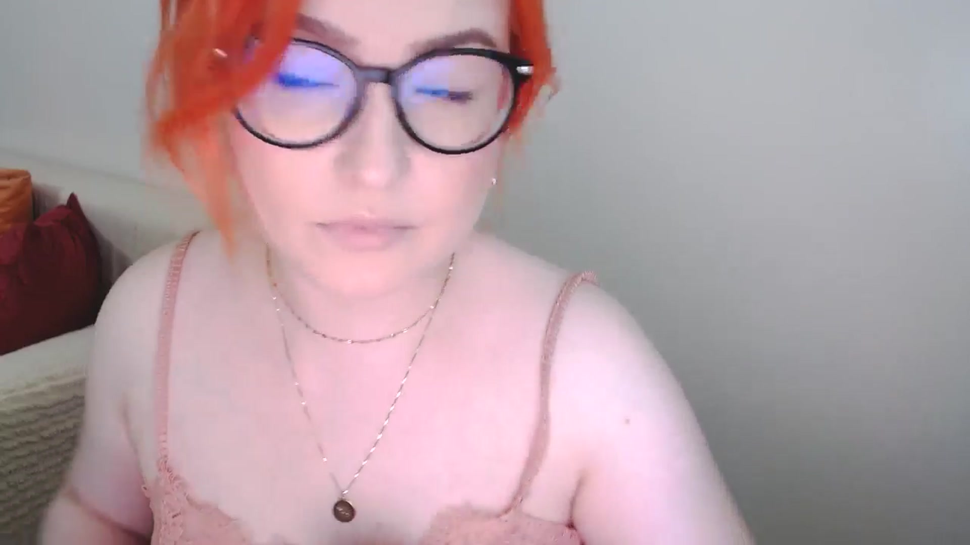 Gallery image thumbnail from EvaStar19's myfreecams stream on, 07/06/2024, 11:19 image 2 of 20
