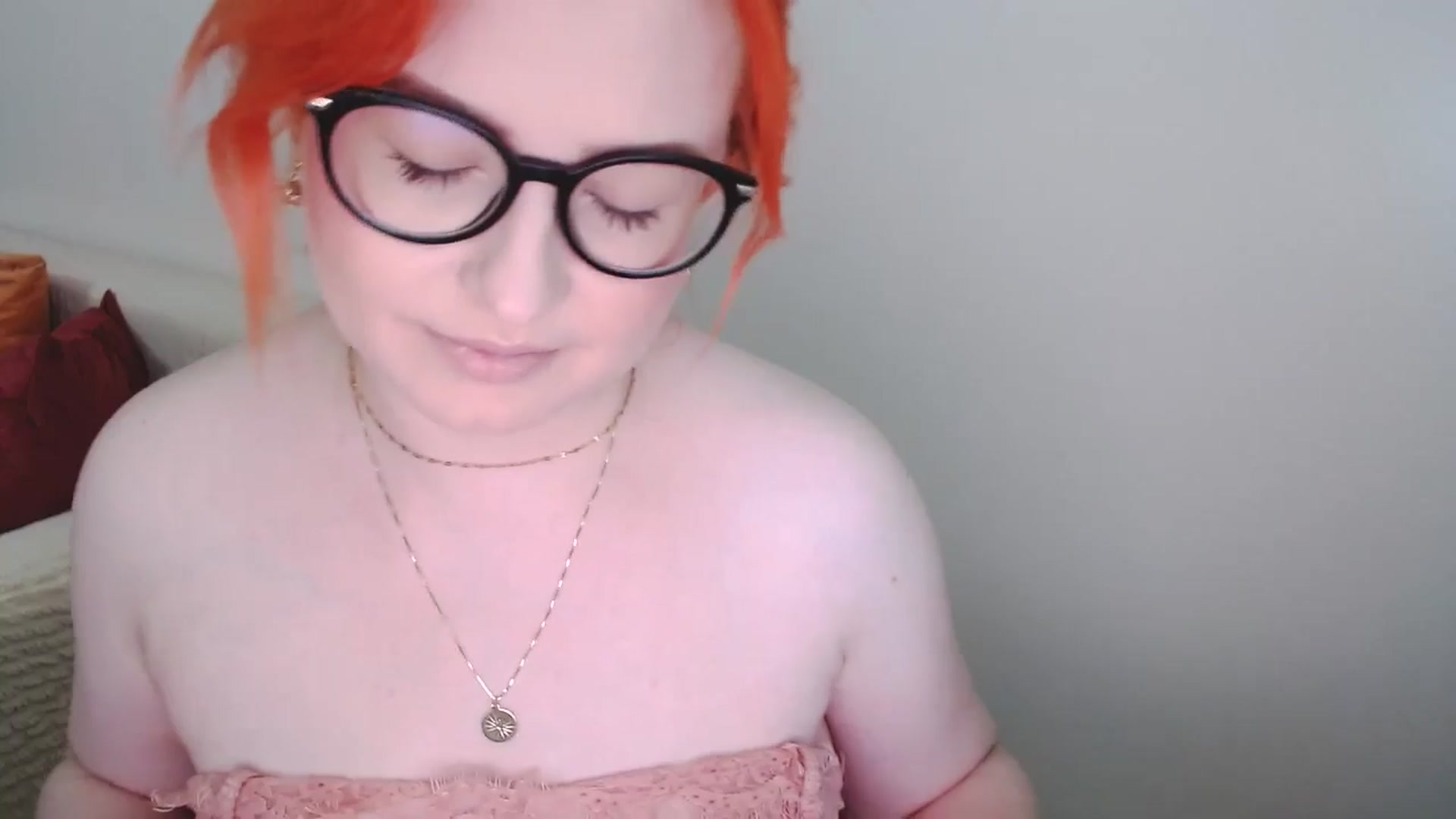 Gallery image thumbnail from EvaStar19's myfreecams stream on, 07/06/2024, 11:19 image 8 of 20