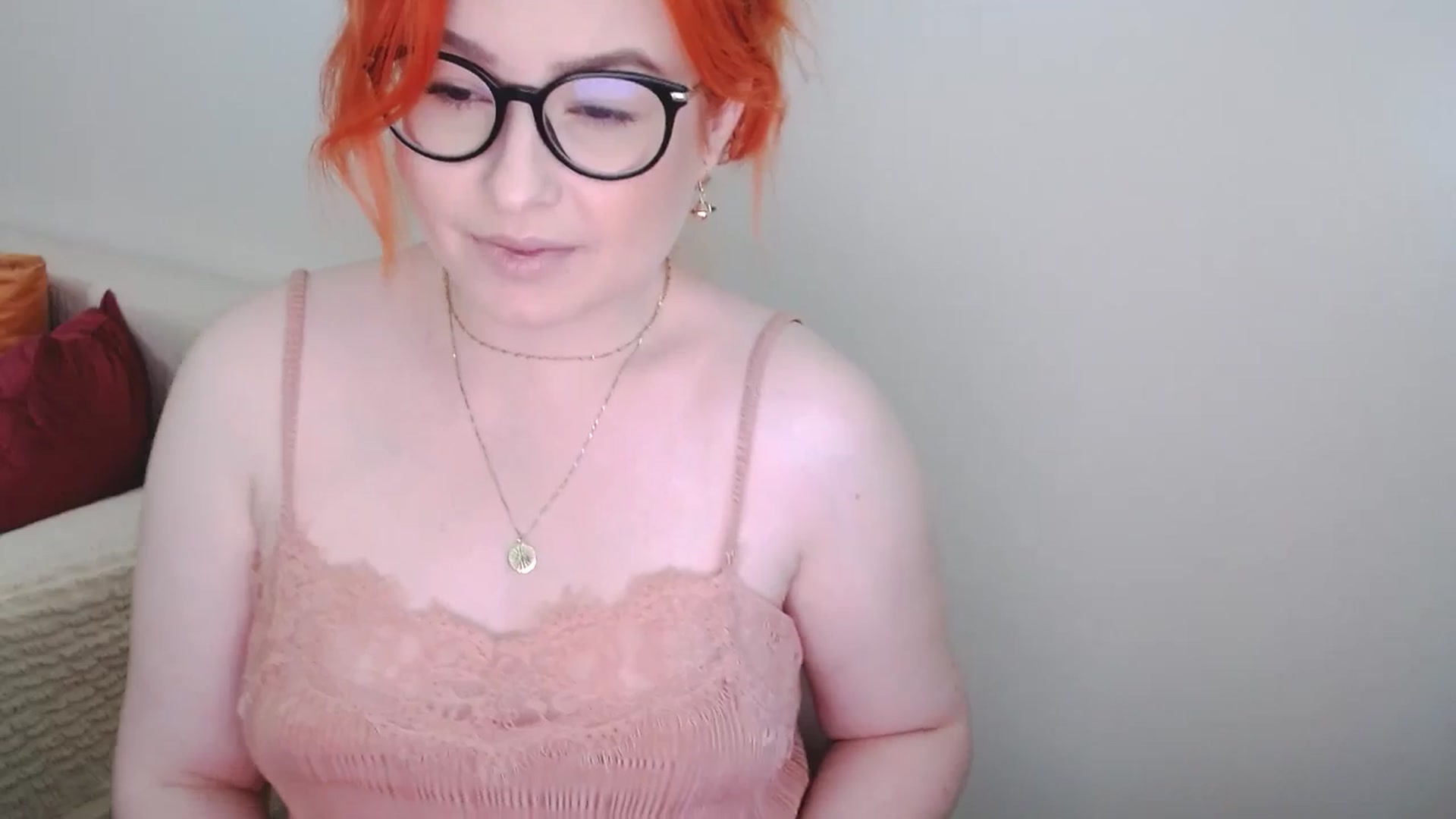 Gallery image thumbnail from EvaStar19's myfreecams stream on, 07/06/2024, 11:19 image 3 of 20