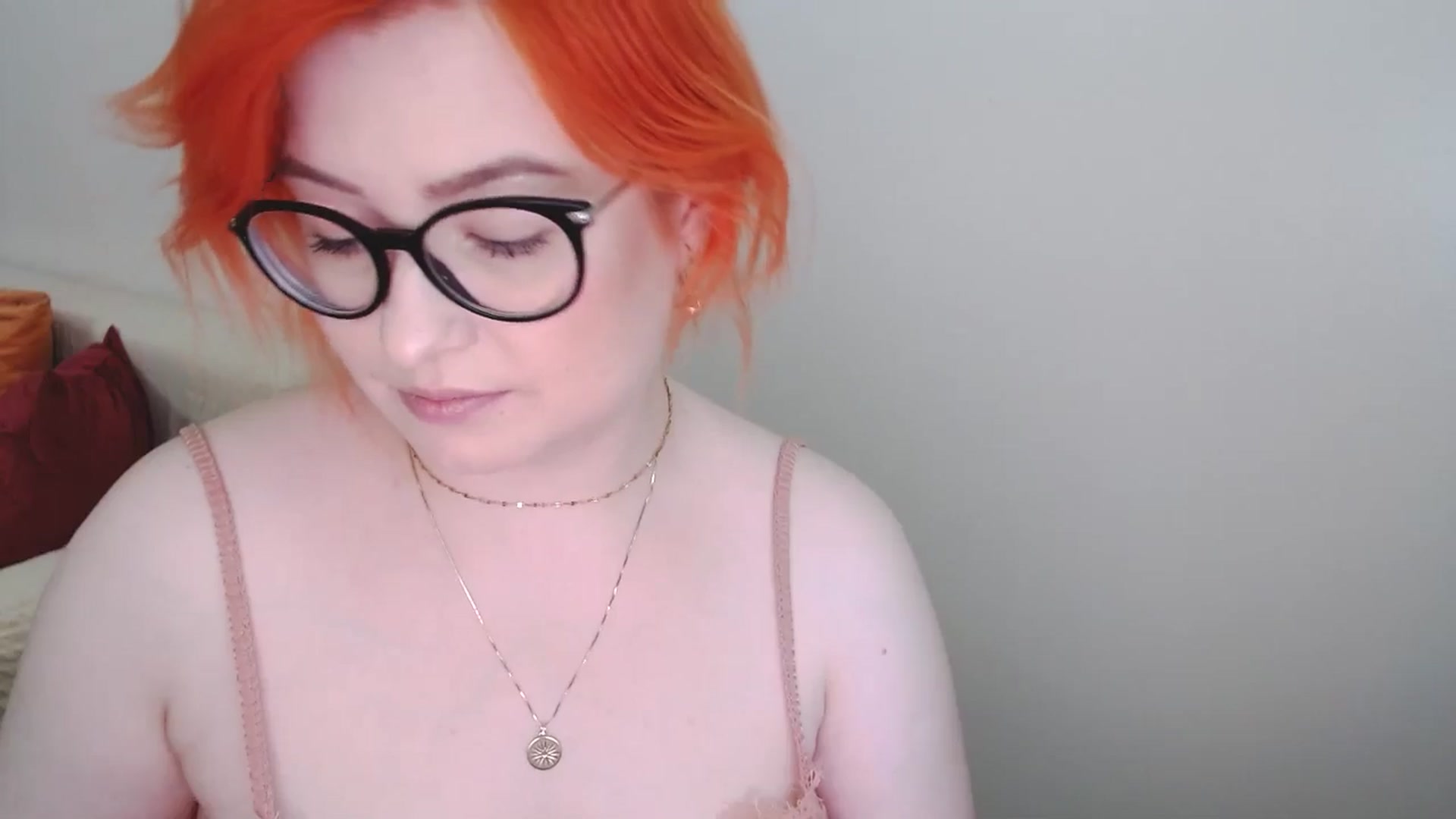 Gallery image thumbnail from EvaStar19's myfreecams stream on, 07/06/2024, 12:32 image 9 of 20