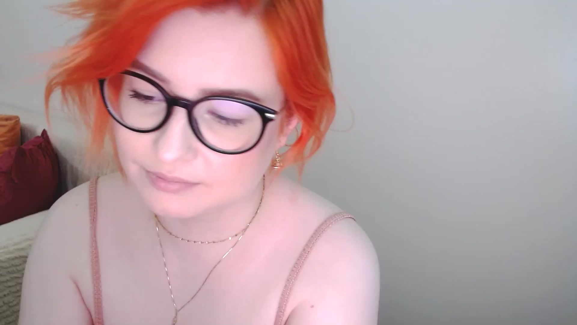 Gallery image thumbnail from EvaStar19's myfreecams stream on, 07/06/2024, 12:32 image 1 of 20