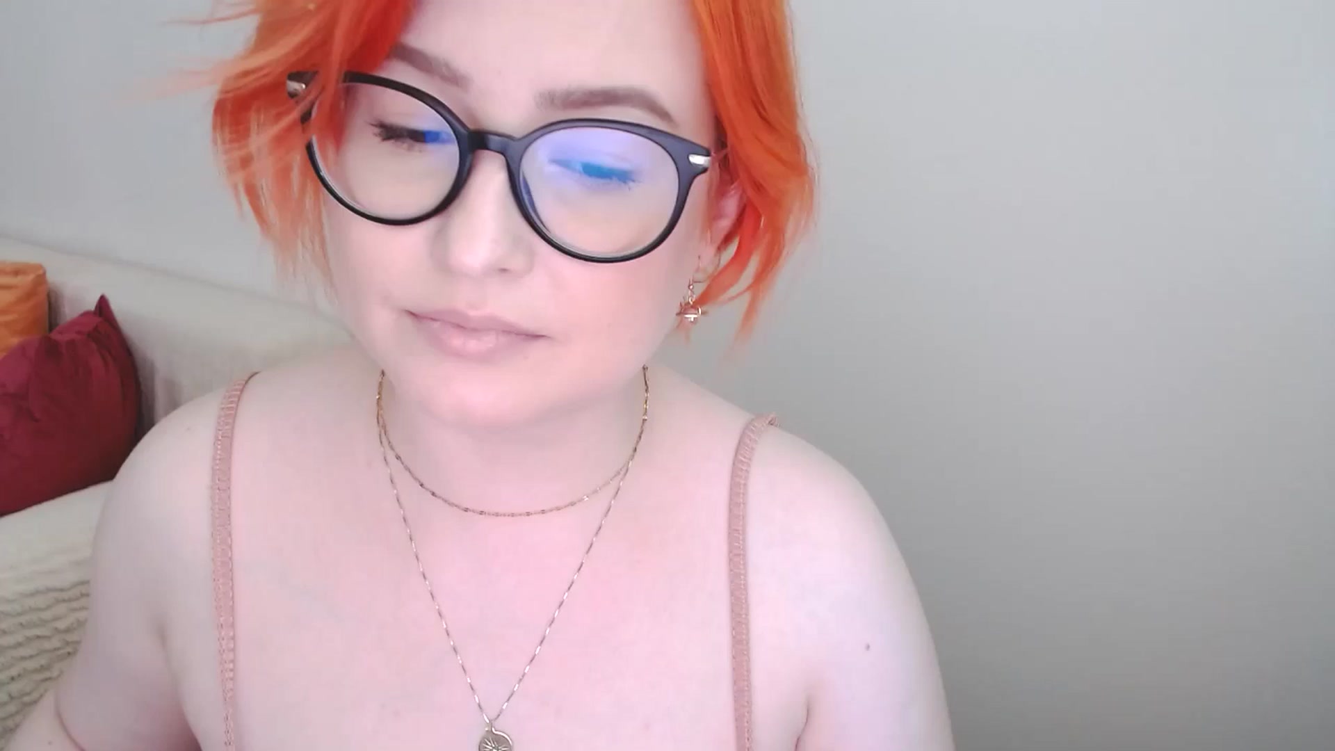 Gallery image thumbnail from EvaStar19's myfreecams stream on, 07/06/2024, 14:31 image 1 of 20