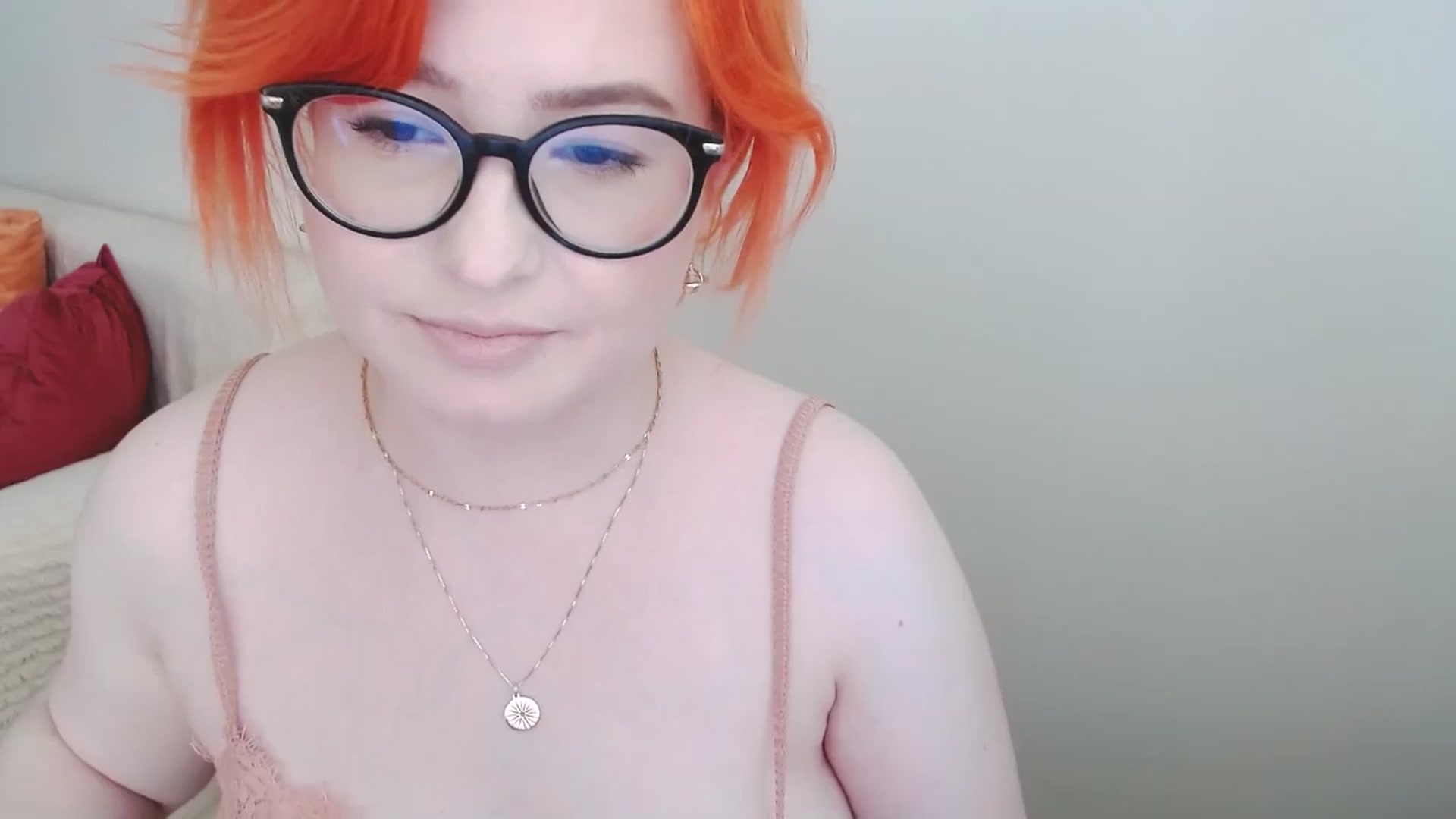Gallery image thumbnail from EvaStar19's myfreecams stream on, 07/06/2024, 16:11 image 6 of 20