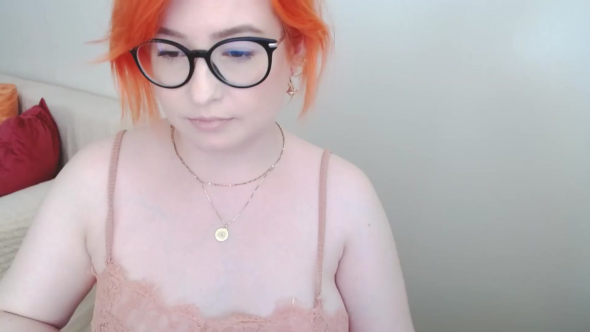 Gallery image thumbnail from EvaStar19's myfreecams stream on, 07/06/2024, 16:11 image 16 of 20