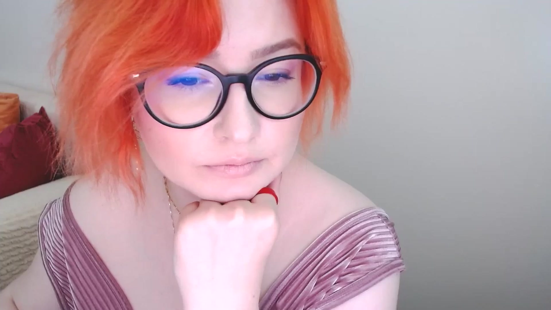 Gallery image thumbnail from EvaStar19's myfreecams stream on, 07/08/2024, 13:00 image 17 of 20