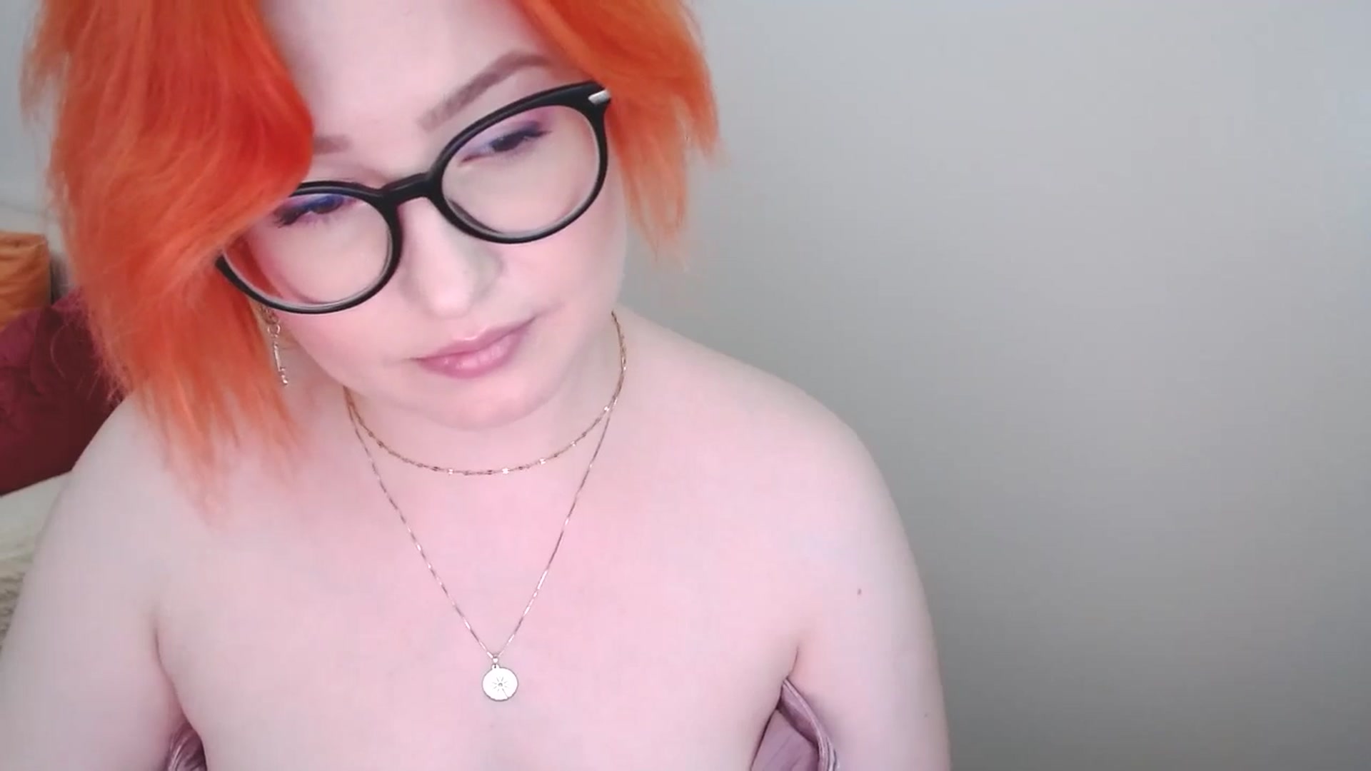 Gallery image thumbnail from EvaStar19's myfreecams stream on, 07/08/2024, 13:00 image 13 of 20