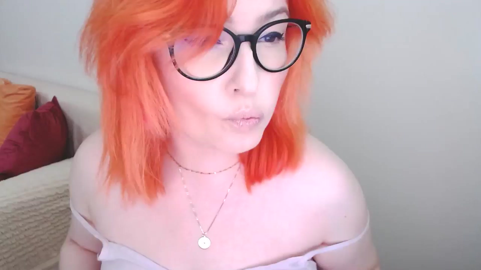 Gallery image thumbnail from EvaStar19's myfreecams stream on, 07/10/2024, 11:58 image 1 of 20