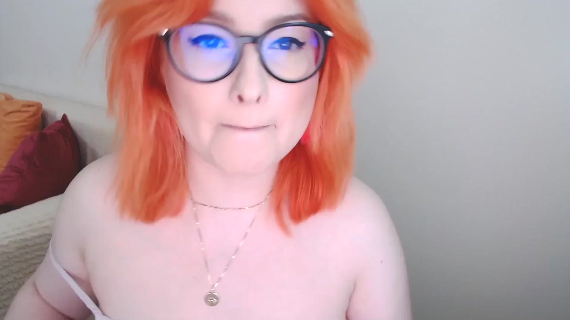 Gallery image thumbnail from EvaStar19's myfreecams stream on, 07/10/2024, 11:58 image 11 of 20