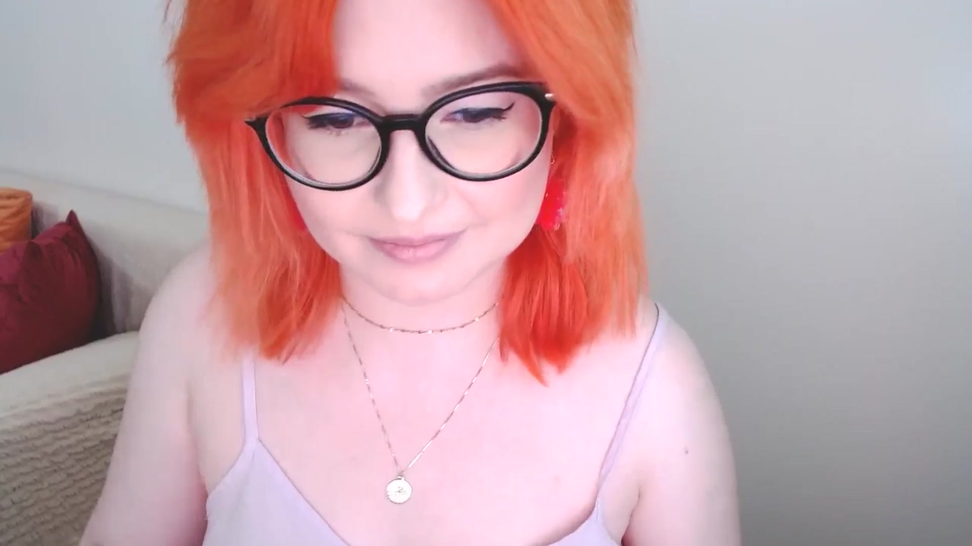 Gallery image thumbnail from EvaStar19's myfreecams stream on, 07/10/2024, 13:43 image 6 of 20
