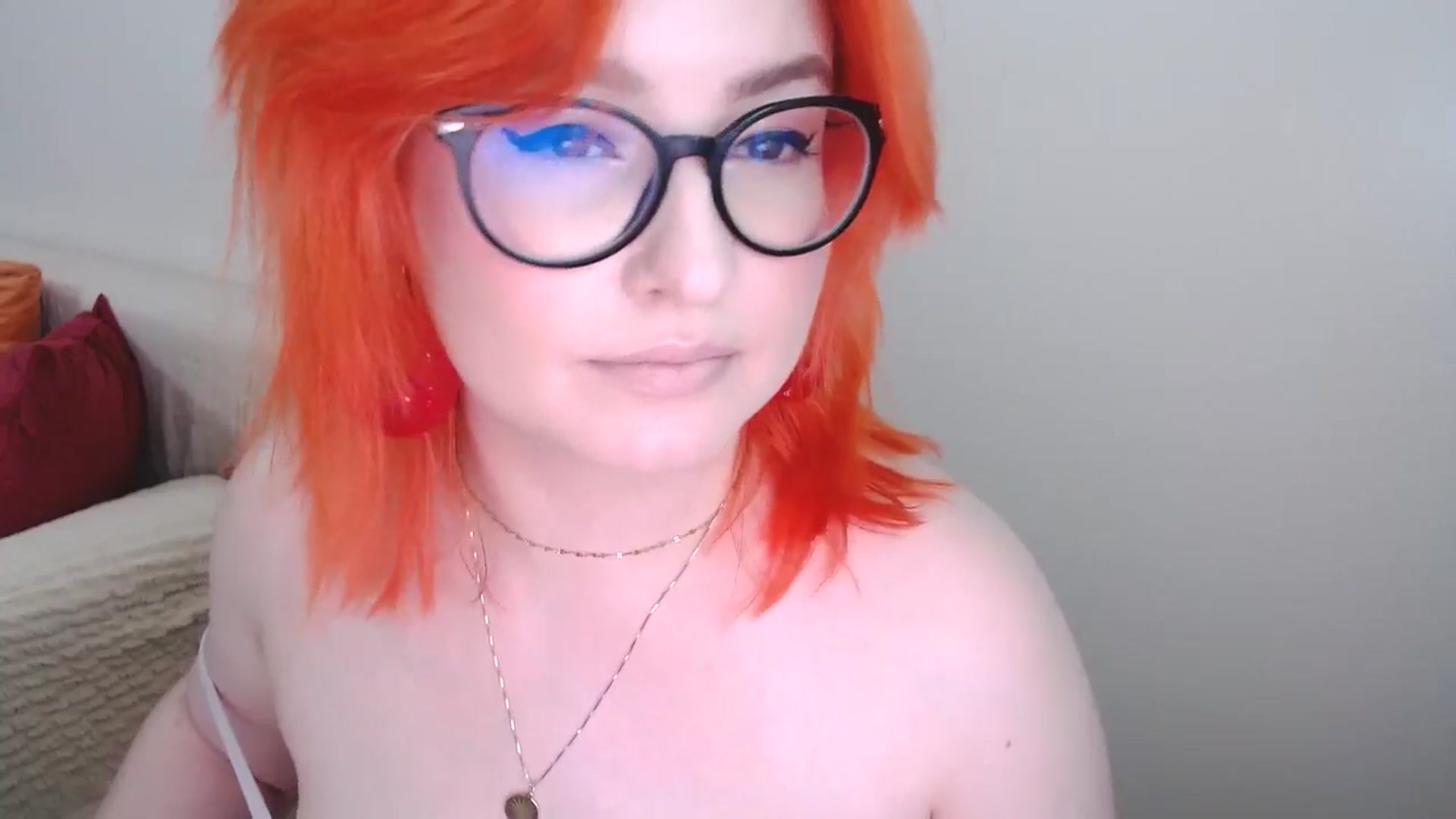 Gallery image thumbnail from EvaStar19's myfreecams stream on, 07/15/2024, 12:46 image 6 of 20