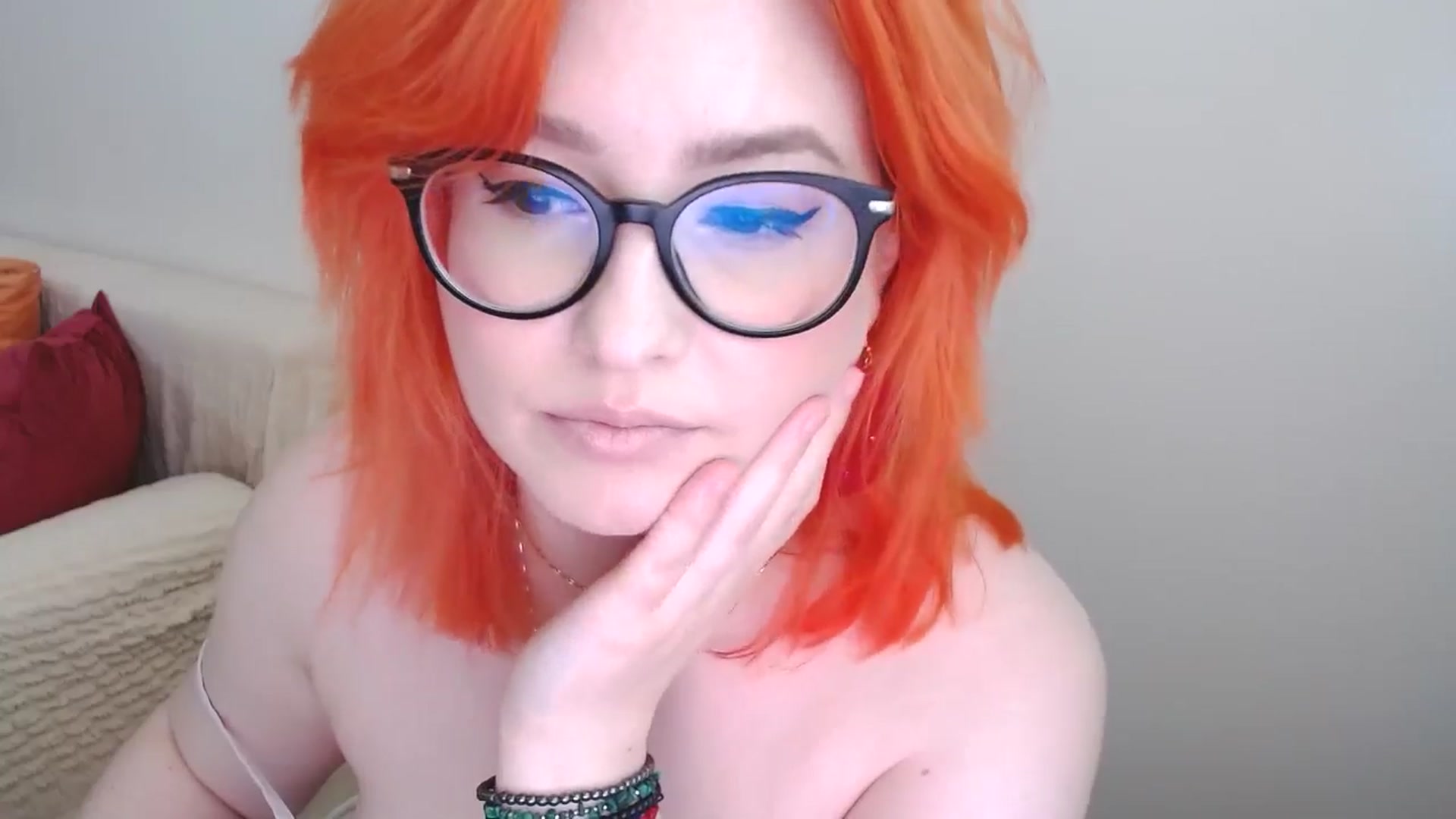 Gallery image thumbnail from EvaStar19's myfreecams stream on, 07/15/2024, 14:06 image 11 of 20