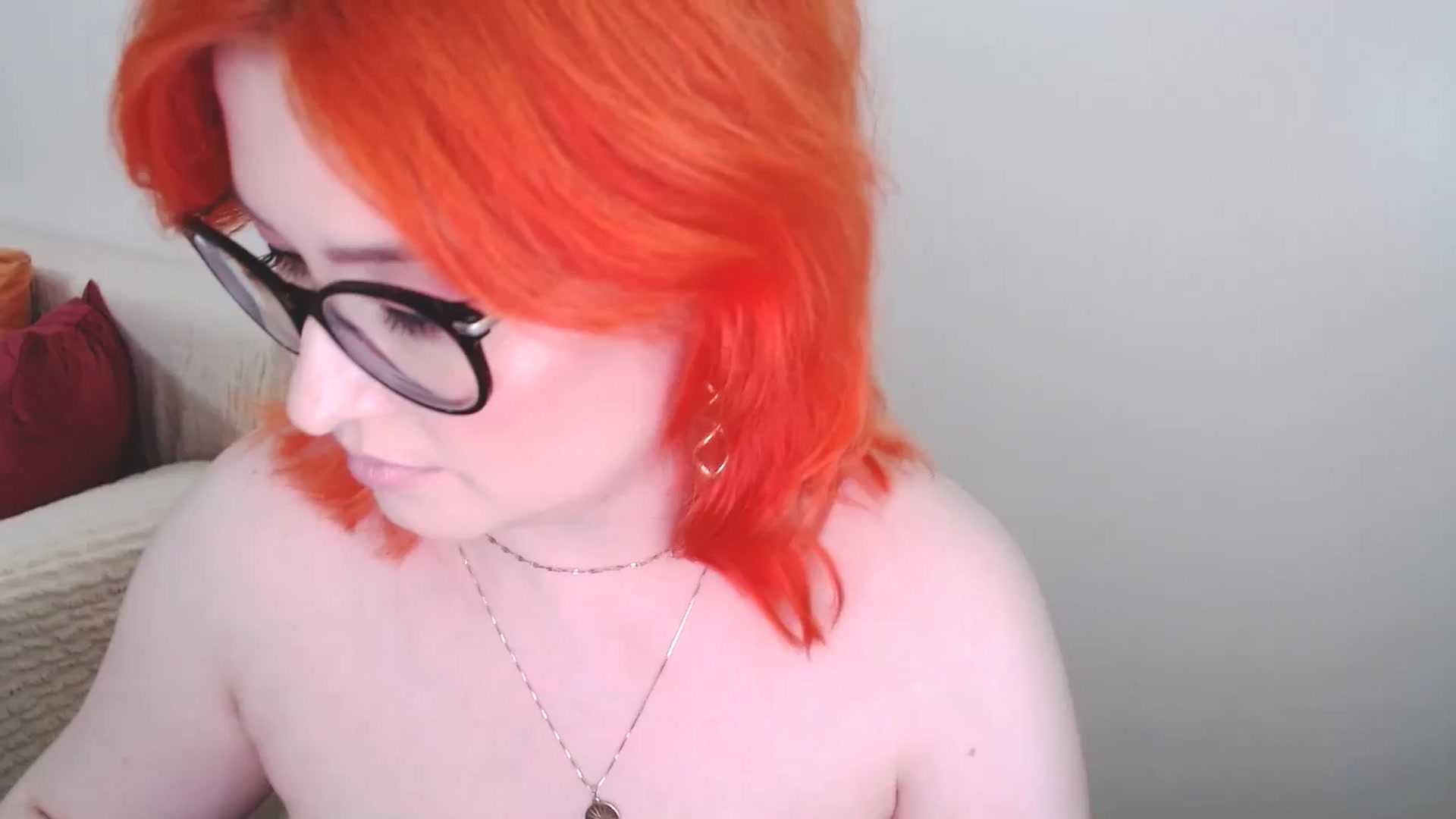 Gallery image thumbnail from EvaStar19's myfreecams stream on, 07/17/2024, 13:12 image 12 of 20