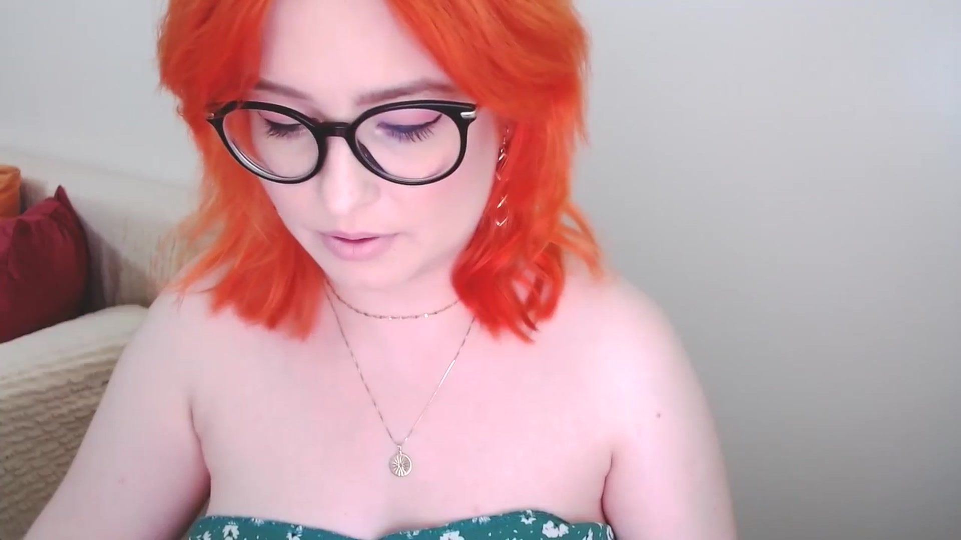 Gallery image thumbnail from EvaStar19's myfreecams stream on, 07/17/2024, 13:12 image 9 of 20