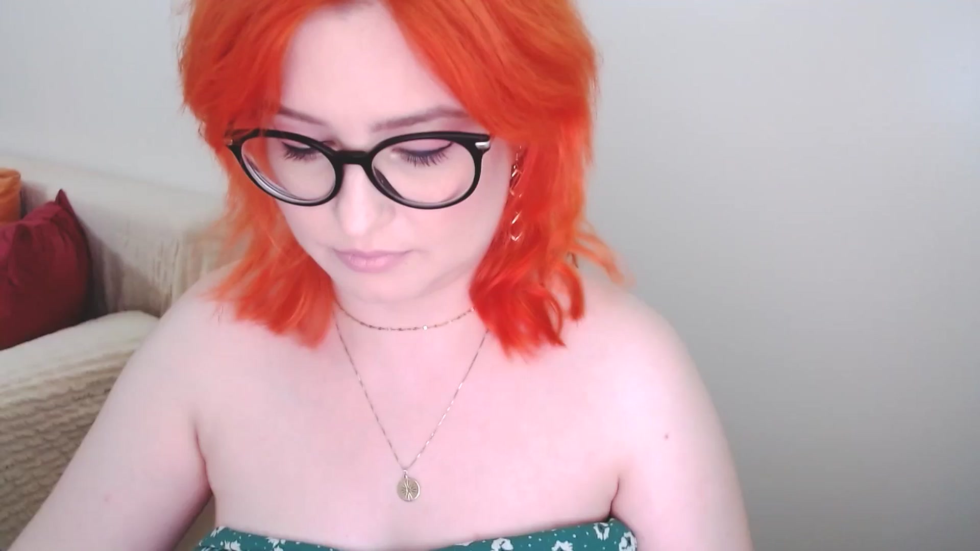 Gallery image thumbnail from EvaStar19's myfreecams stream on, 07/17/2024, 13:12 image 11 of 20