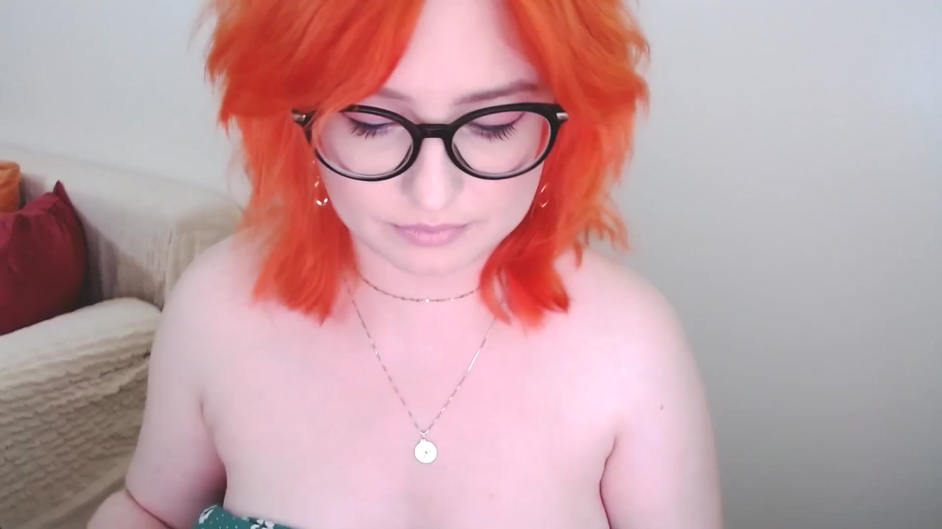 Gallery image thumbnail from EvaStar19's myfreecams stream on, 07/17/2024, 13:12 image 18 of 20