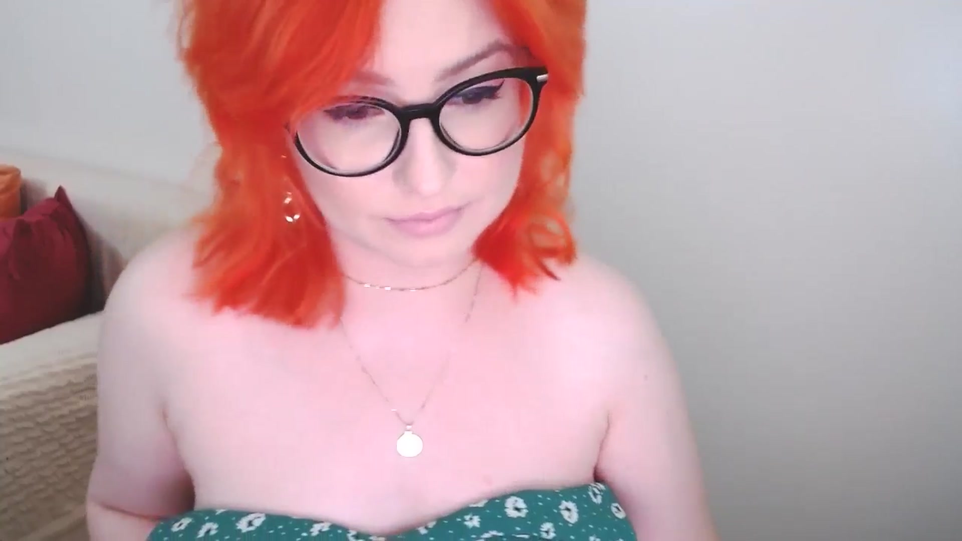 Gallery image thumbnail from EvaStar19's myfreecams stream on, 07/17/2024, 13:12 image 7 of 20