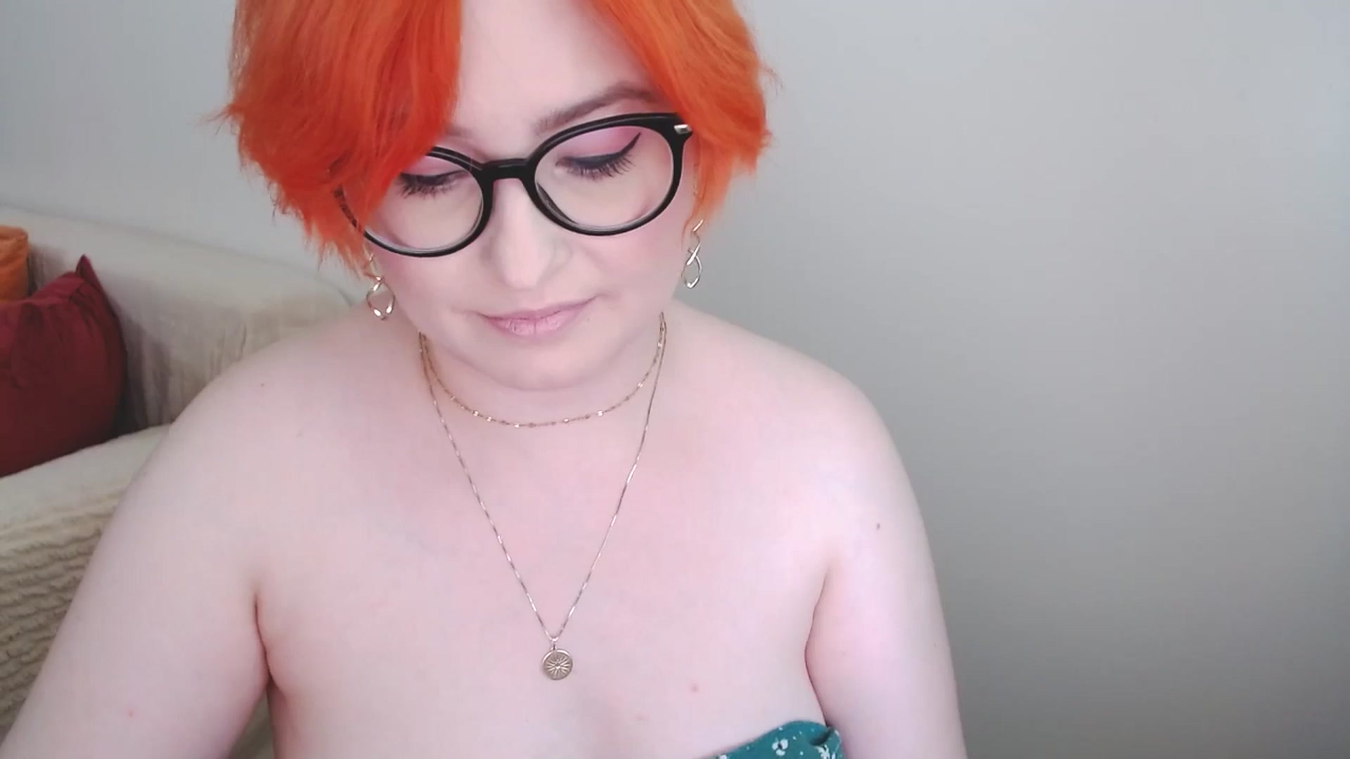 Gallery image thumbnail from EvaStar19's myfreecams stream on, 07/17/2024, 13:55 image 16 of 20
