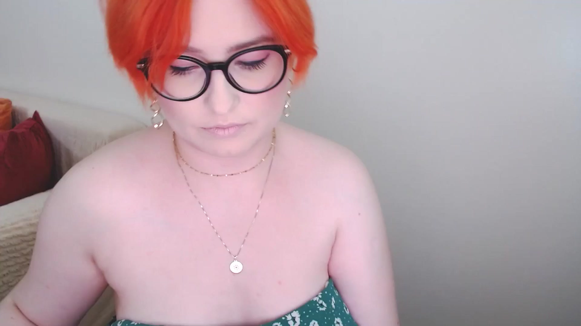 Gallery image thumbnail from EvaStar19's myfreecams stream on, 07/17/2024, 13:55 image 1 of 20