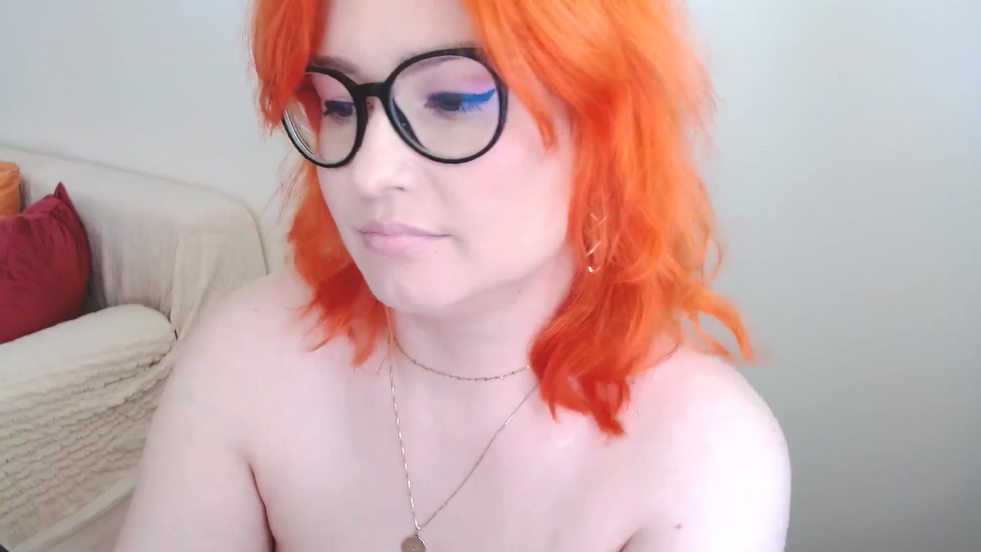 Gallery image thumbnail from EvaStar19's myfreecams stream on, 07/17/2024, 14:29 image 17 of 20