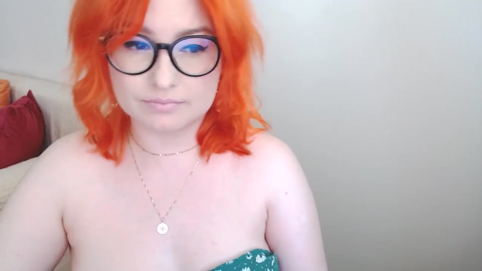 Gallery image thumbnail from EvaStar19's myfreecams stream on, 07/17/2024, 14:29 image 10 of 20