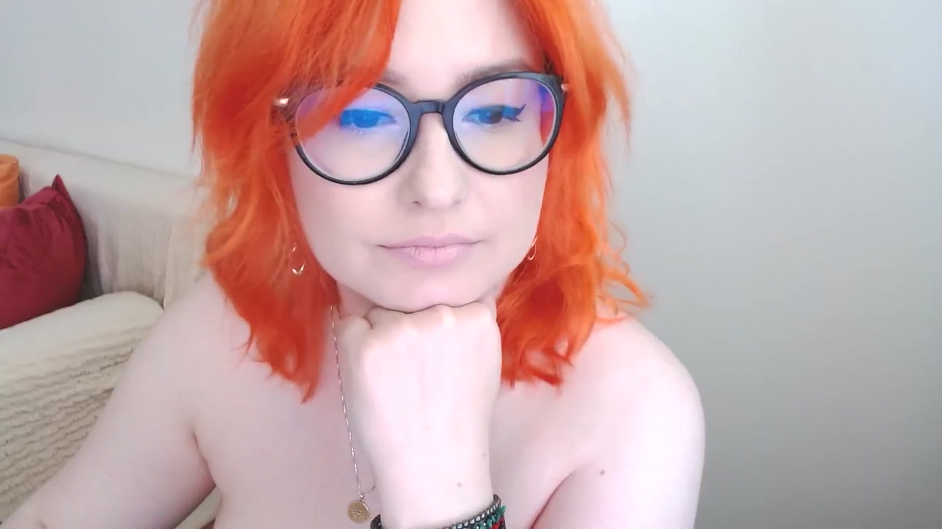 Gallery image thumbnail from EvaStar19's myfreecams stream on, 07/17/2024, 14:29 image 13 of 20