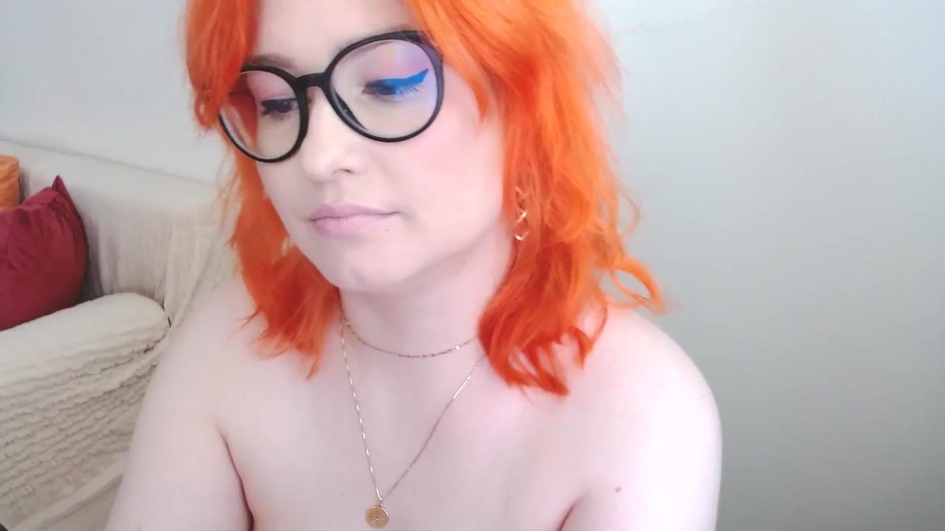 Gallery image thumbnail from EvaStar19's myfreecams stream on, 07/17/2024, 14:29 image 14 of 20