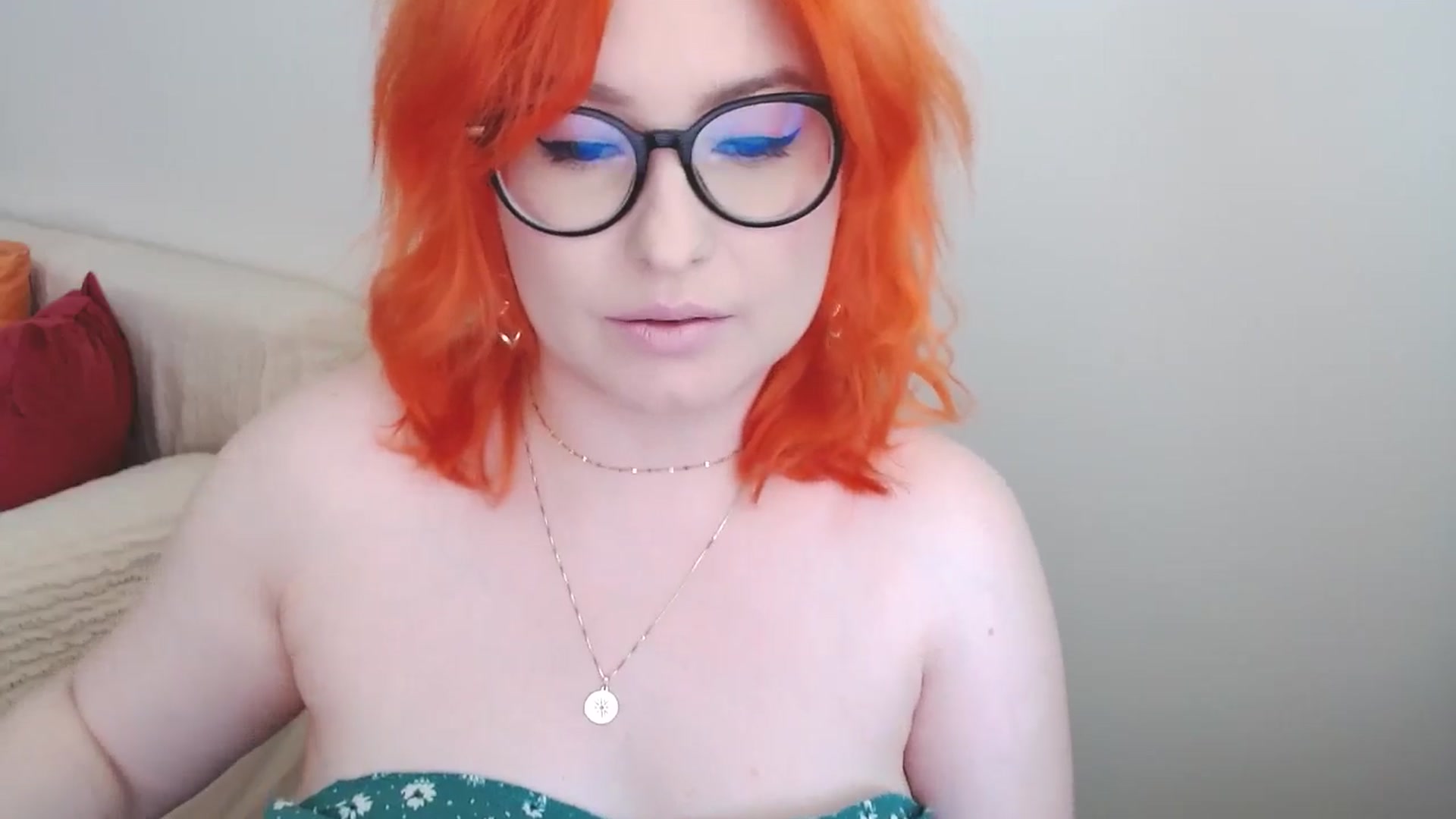Gallery image thumbnail from EvaStar19's myfreecams stream on, 07/17/2024, 14:29 image 8 of 20